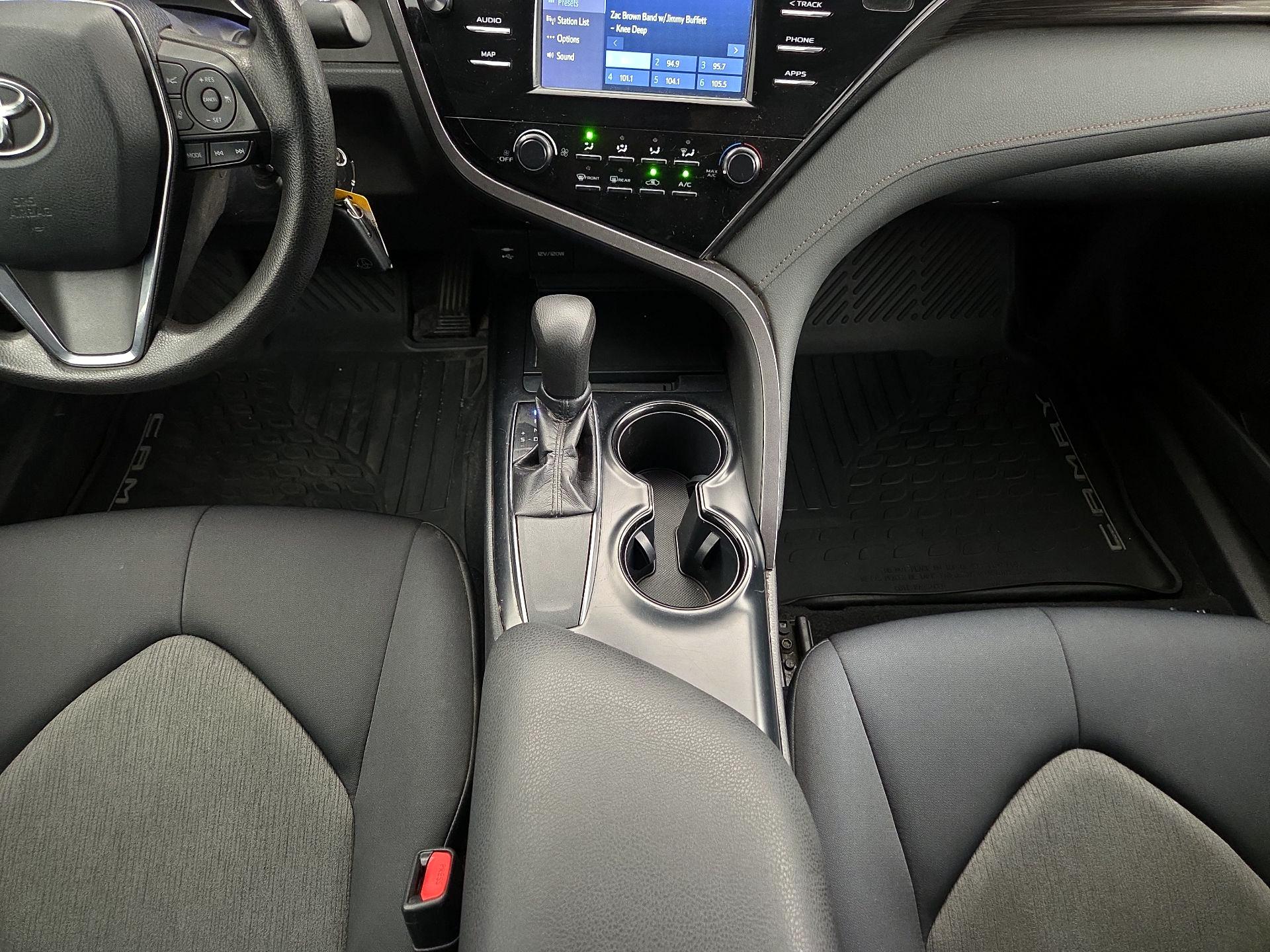 Thumbnail: 2019 Toyota Camry - 17