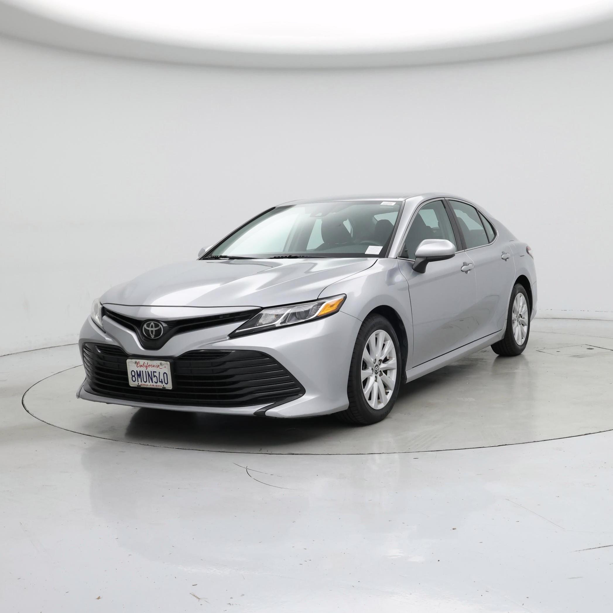 Thumbnail: 2019 Toyota Camry - 4
