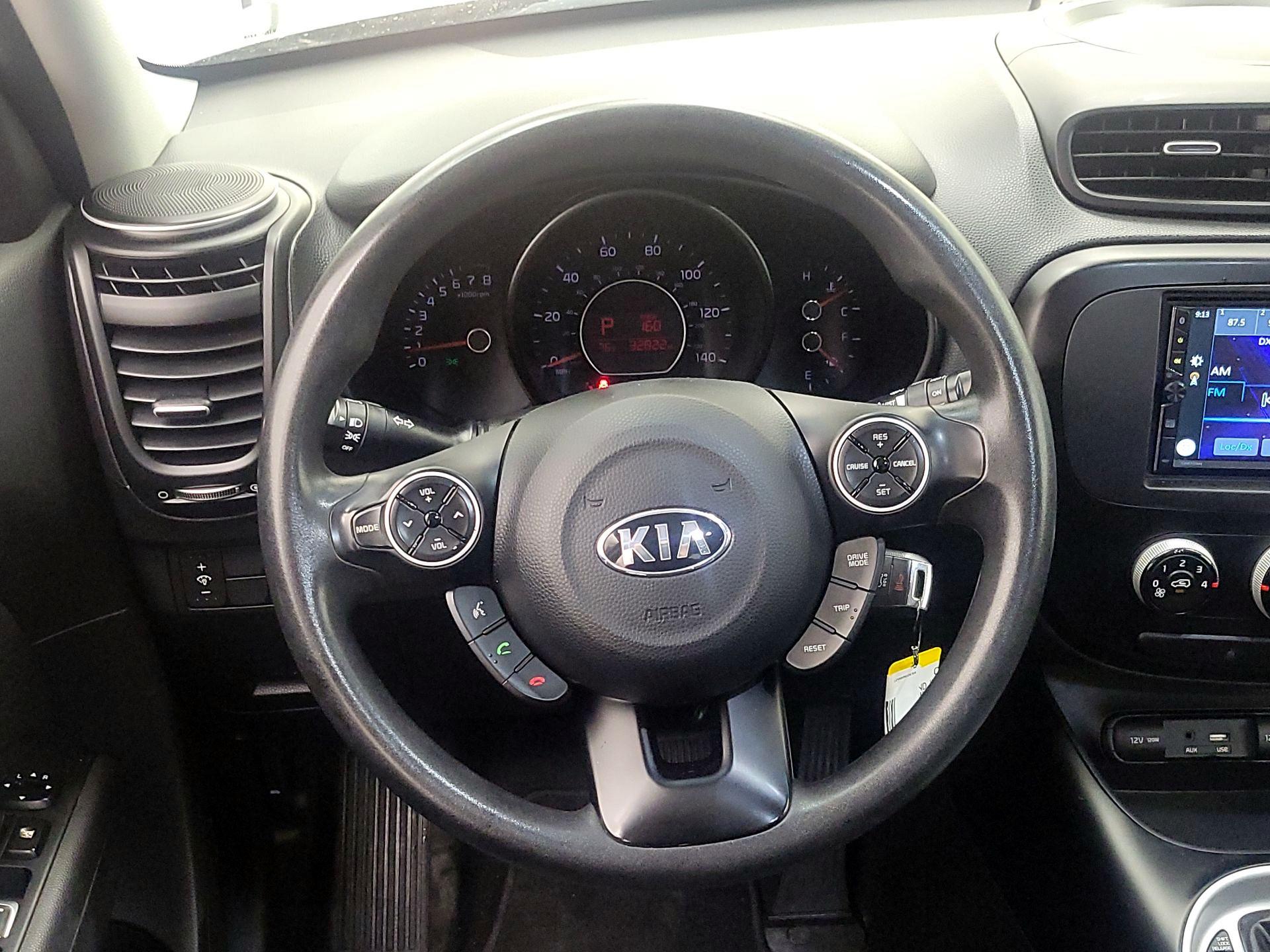 Thumbnail: 2017 Kia Soul - 10