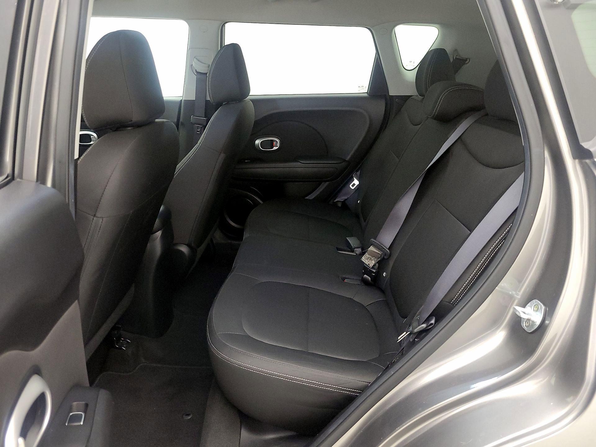 Thumbnail: 2017 Kia Soul - 18