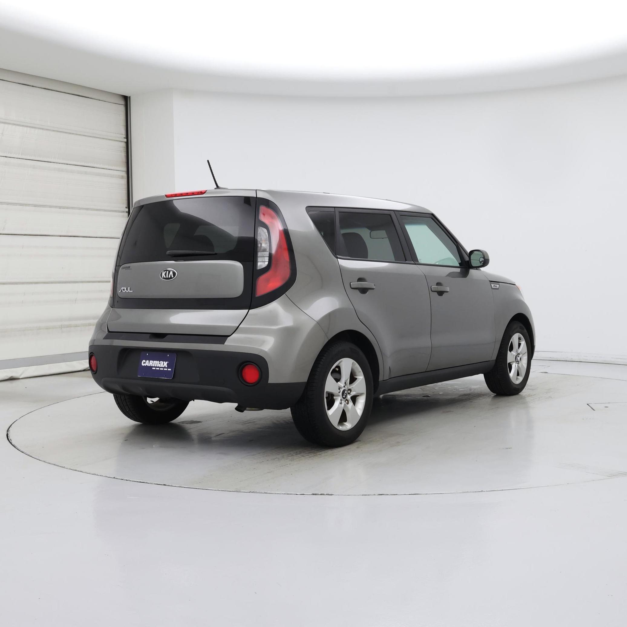 Thumbnail: 2017 Kia Soul - 8