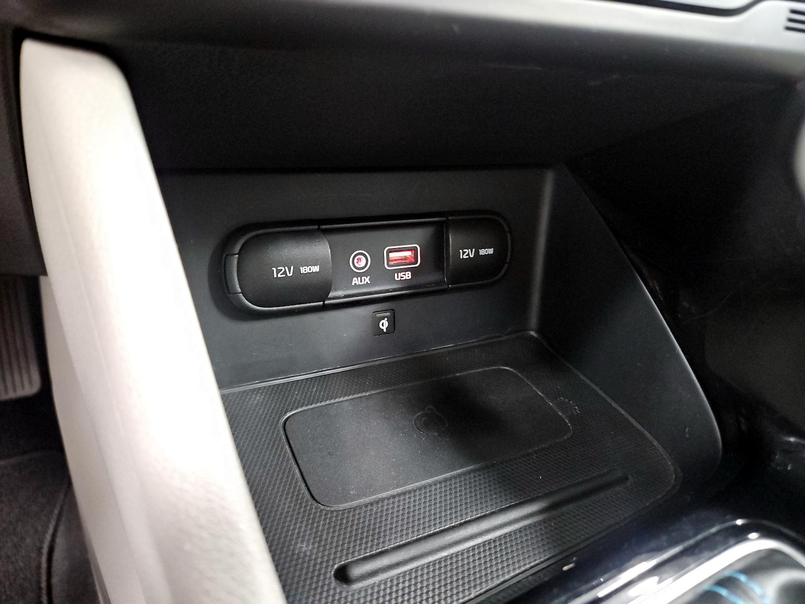 2018 Kia Niro EX Premium - Photo 19