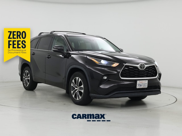 Black 2022 Toyota Highlander XLE FWD SUV / Crossover Front-Wheel Drive Automatic