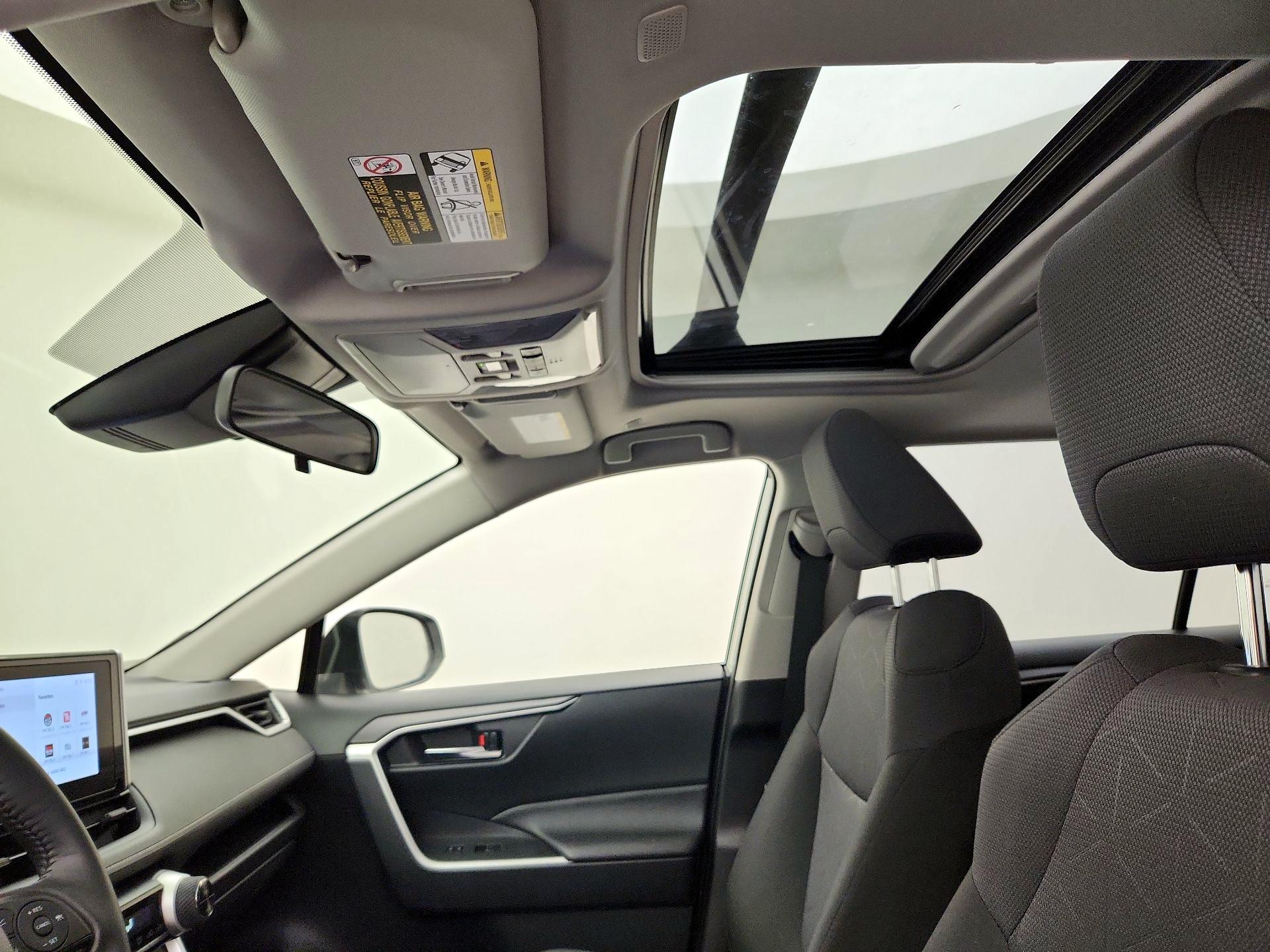 Thumbnail: 2024 Toyota RAV4 - 19