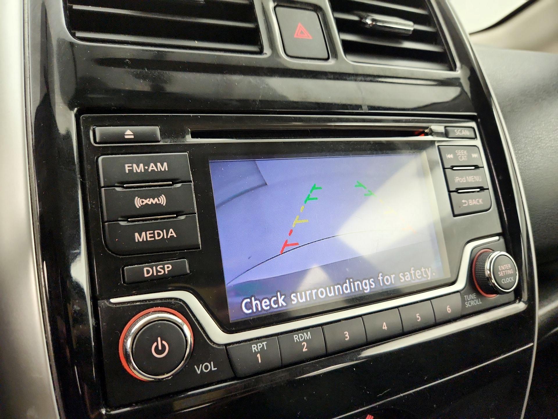 Thumbnail: 2018 Nissan Versa Note - 14