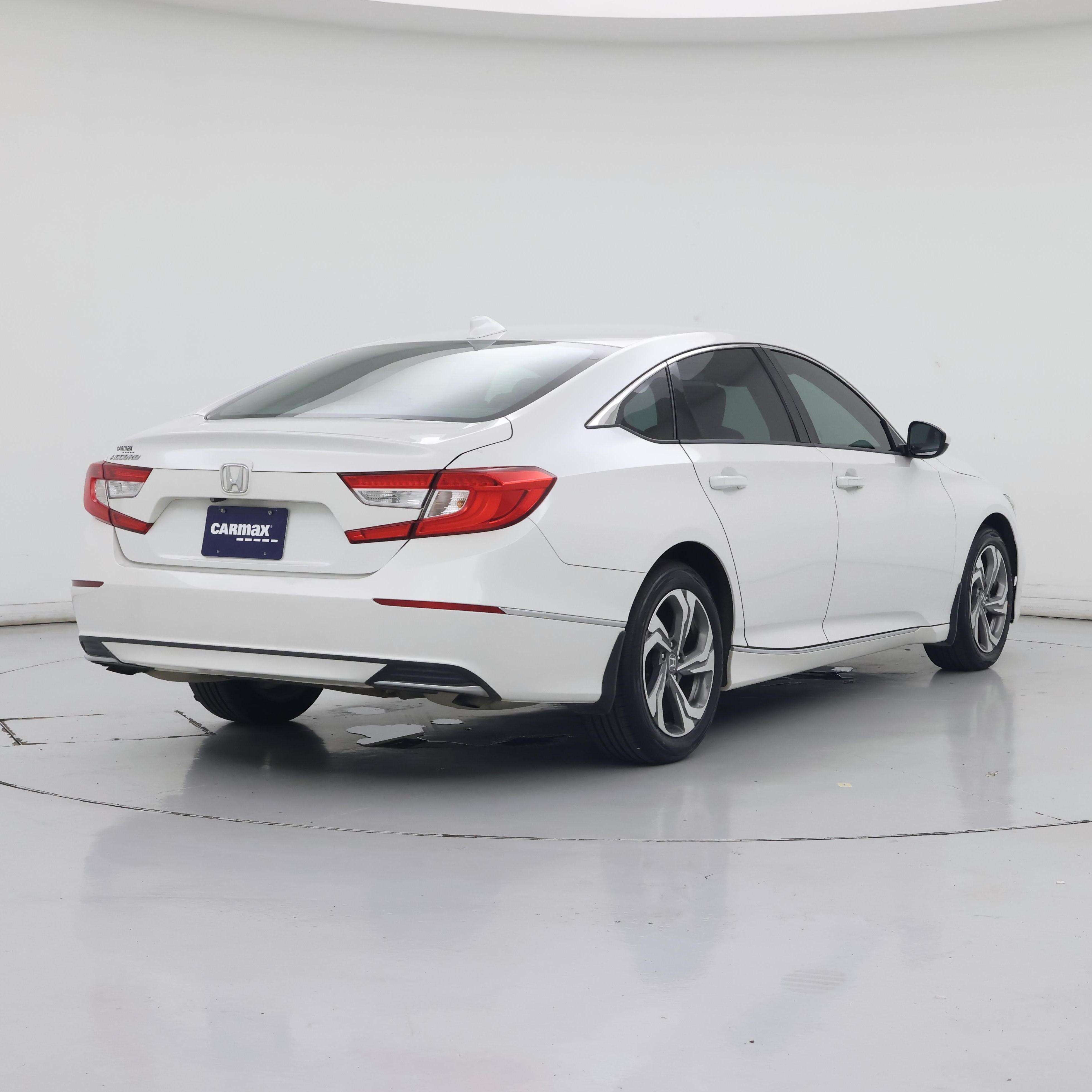 Thumbnail: 2018 Honda Accord - 8