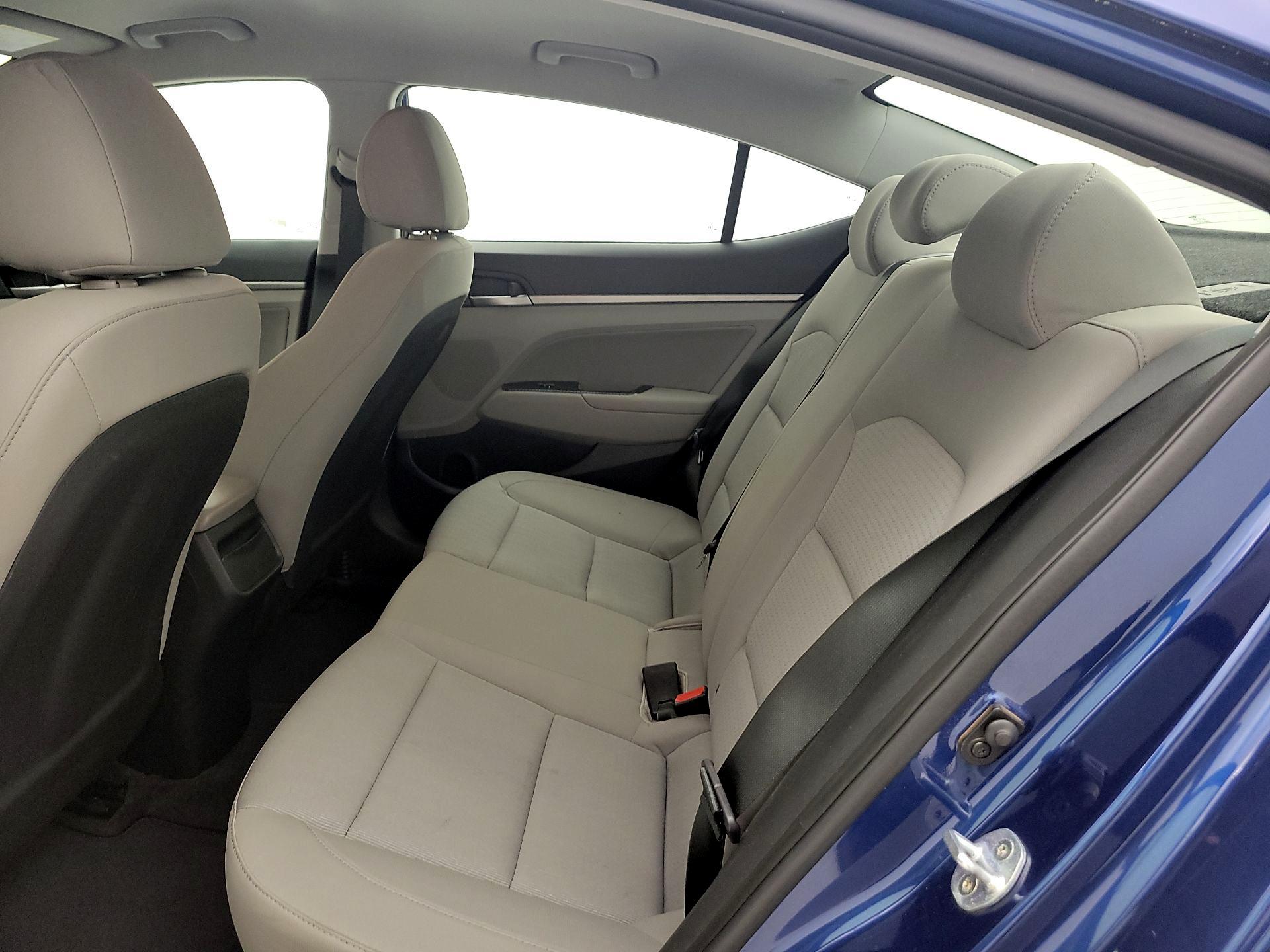 Thumbnail: 2017 Hyundai Elantra - 19