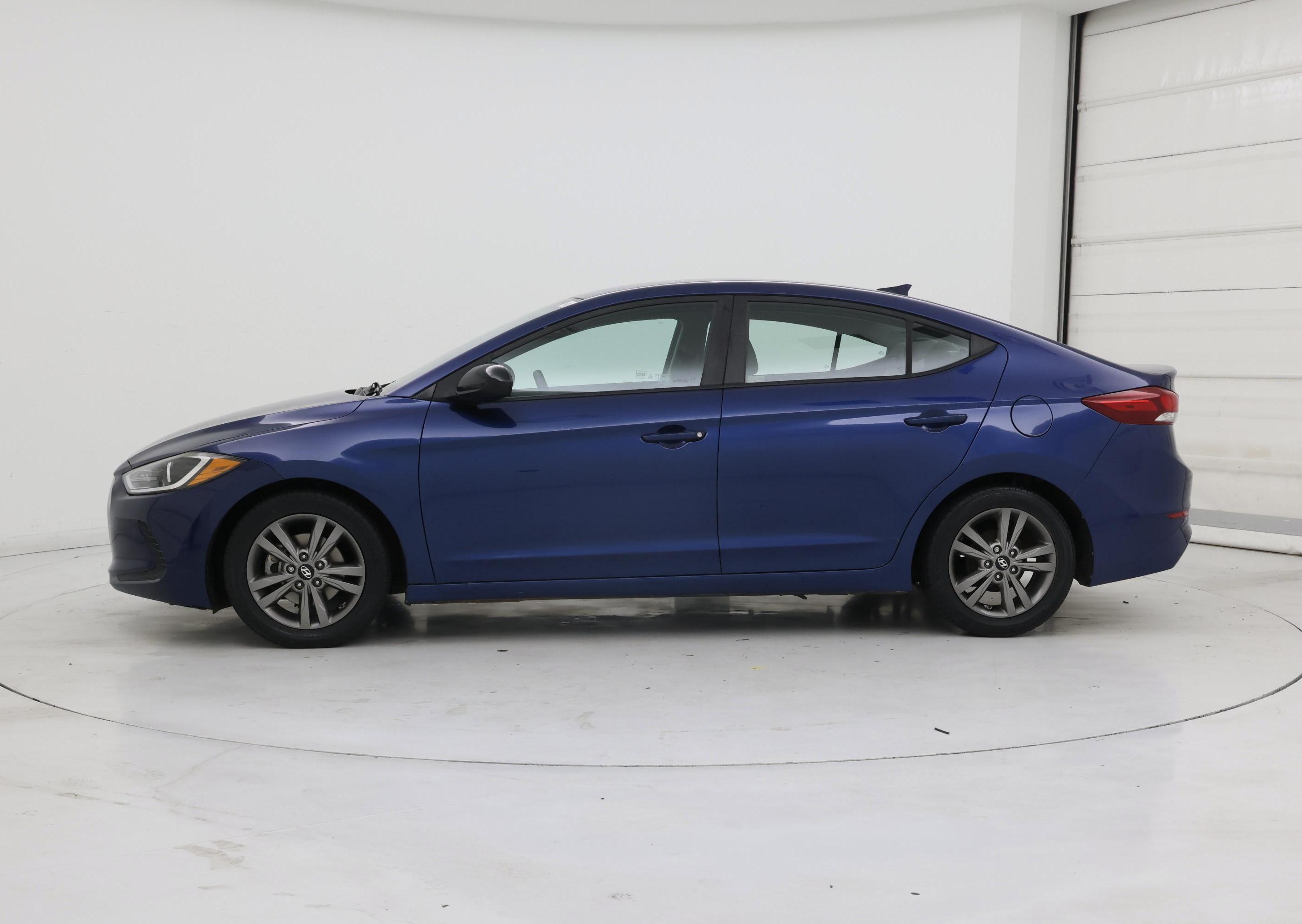 Thumbnail: 2017 Hyundai Elantra - 3