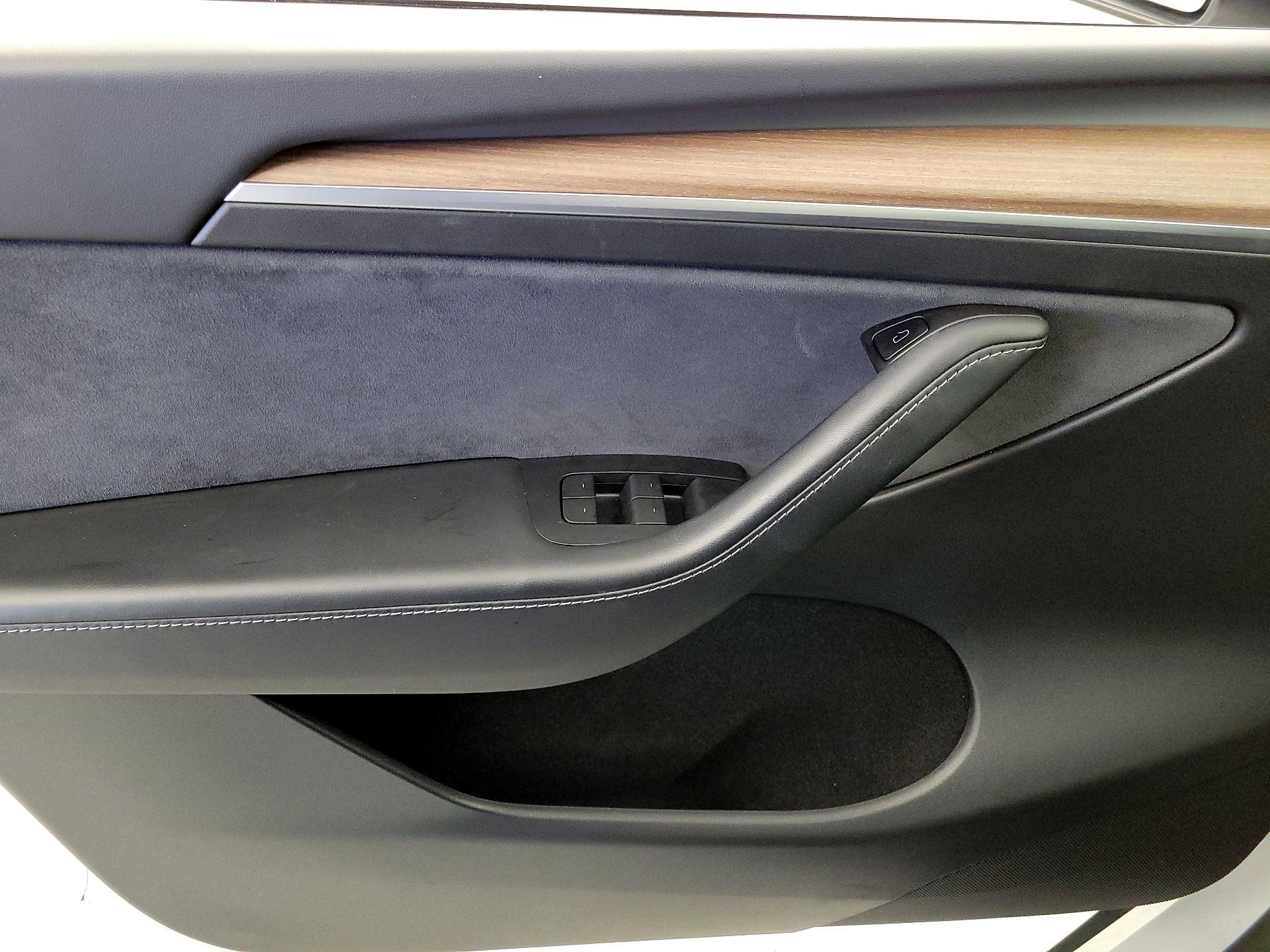 Thumbnail: 2025 Tesla Model Y - 12