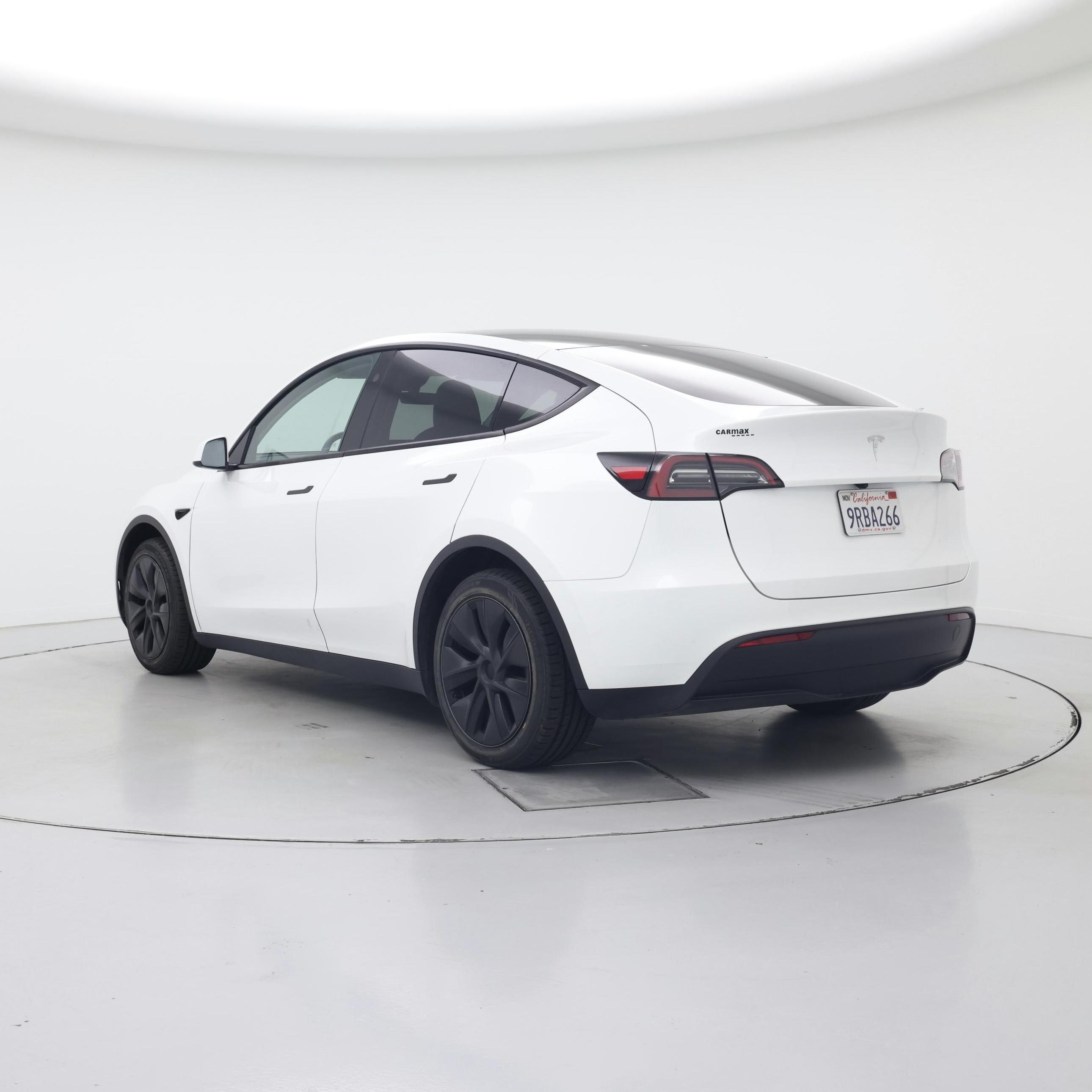 Thumbnail: 2025 Tesla Model Y - 2