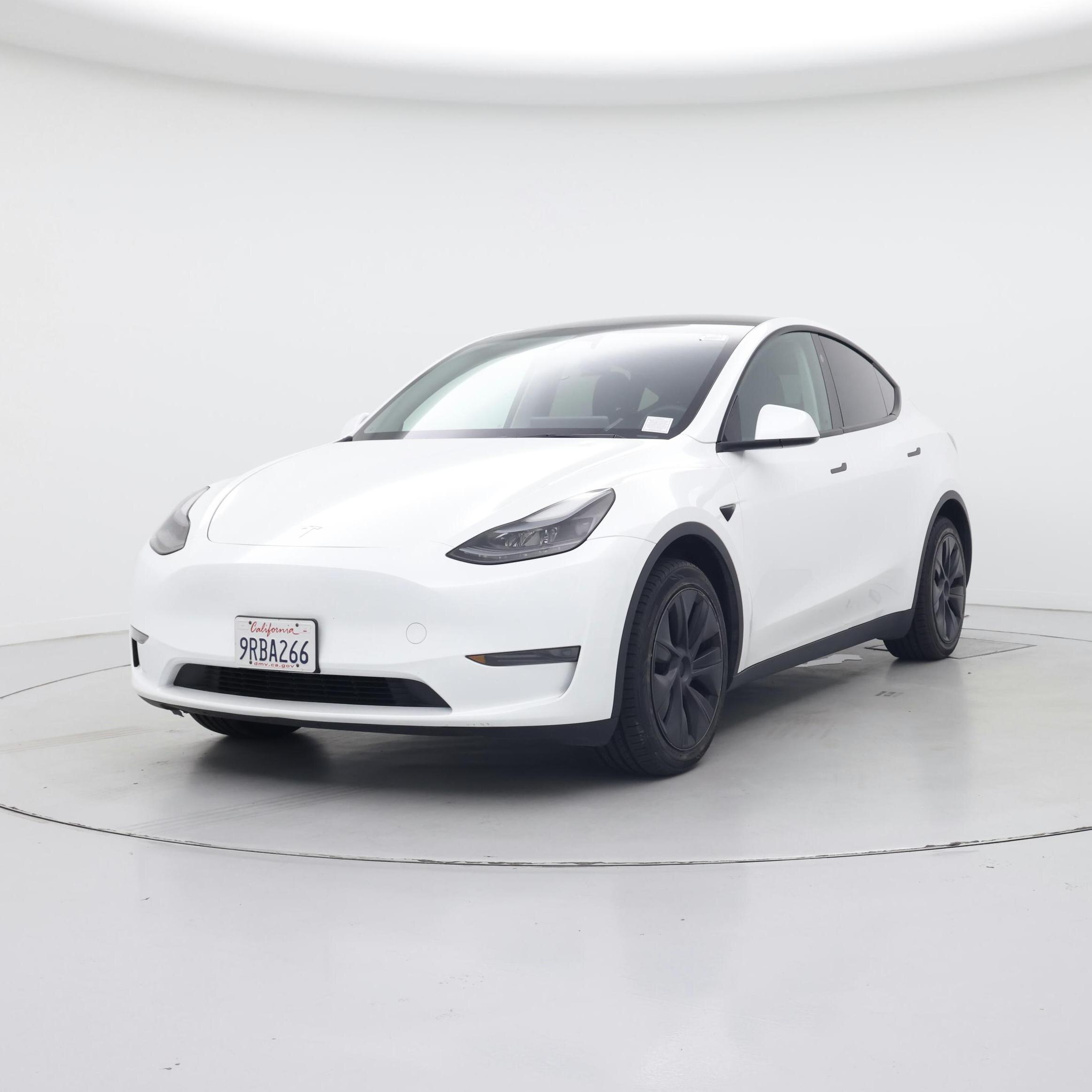 Thumbnail: 2025 Tesla Model Y - 4