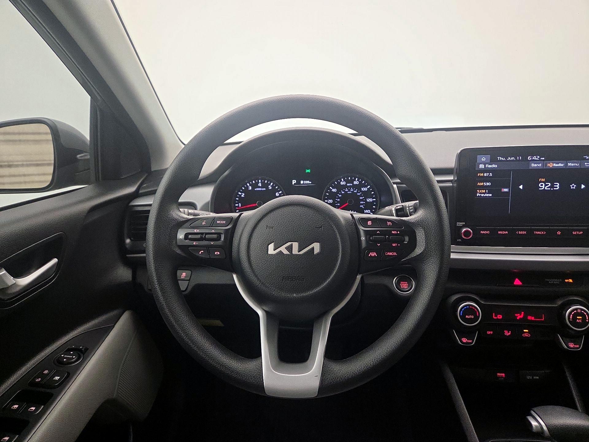 Thumbnail: 2022 Kia Rio - 10
