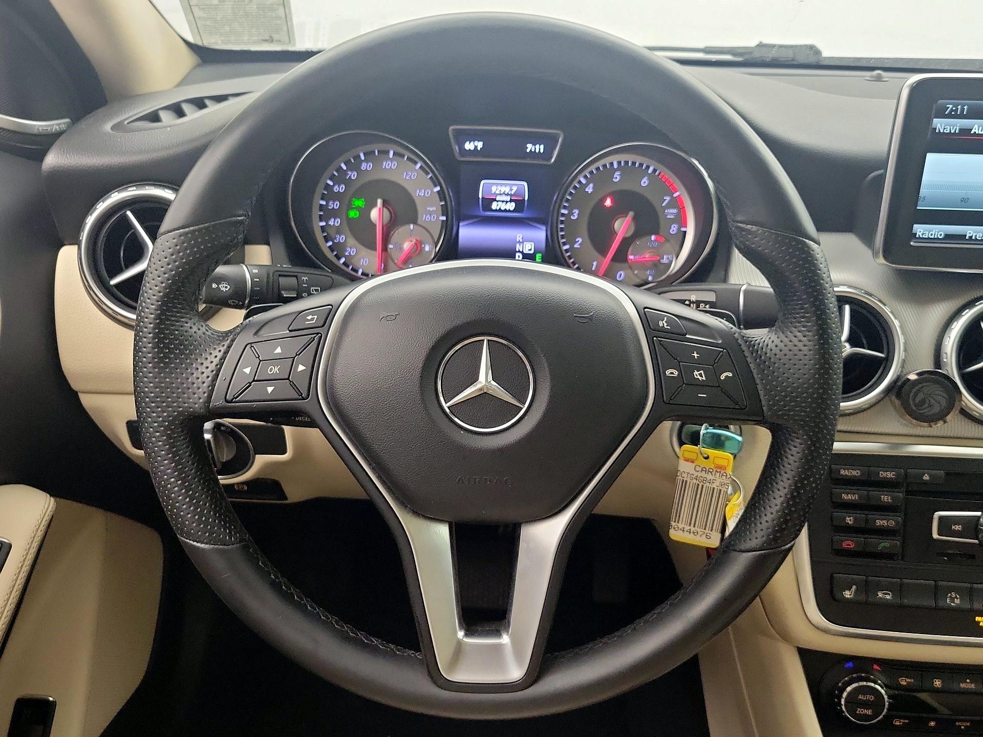 Thumbnail: 2015 Mercedes-Benz GLA - 10