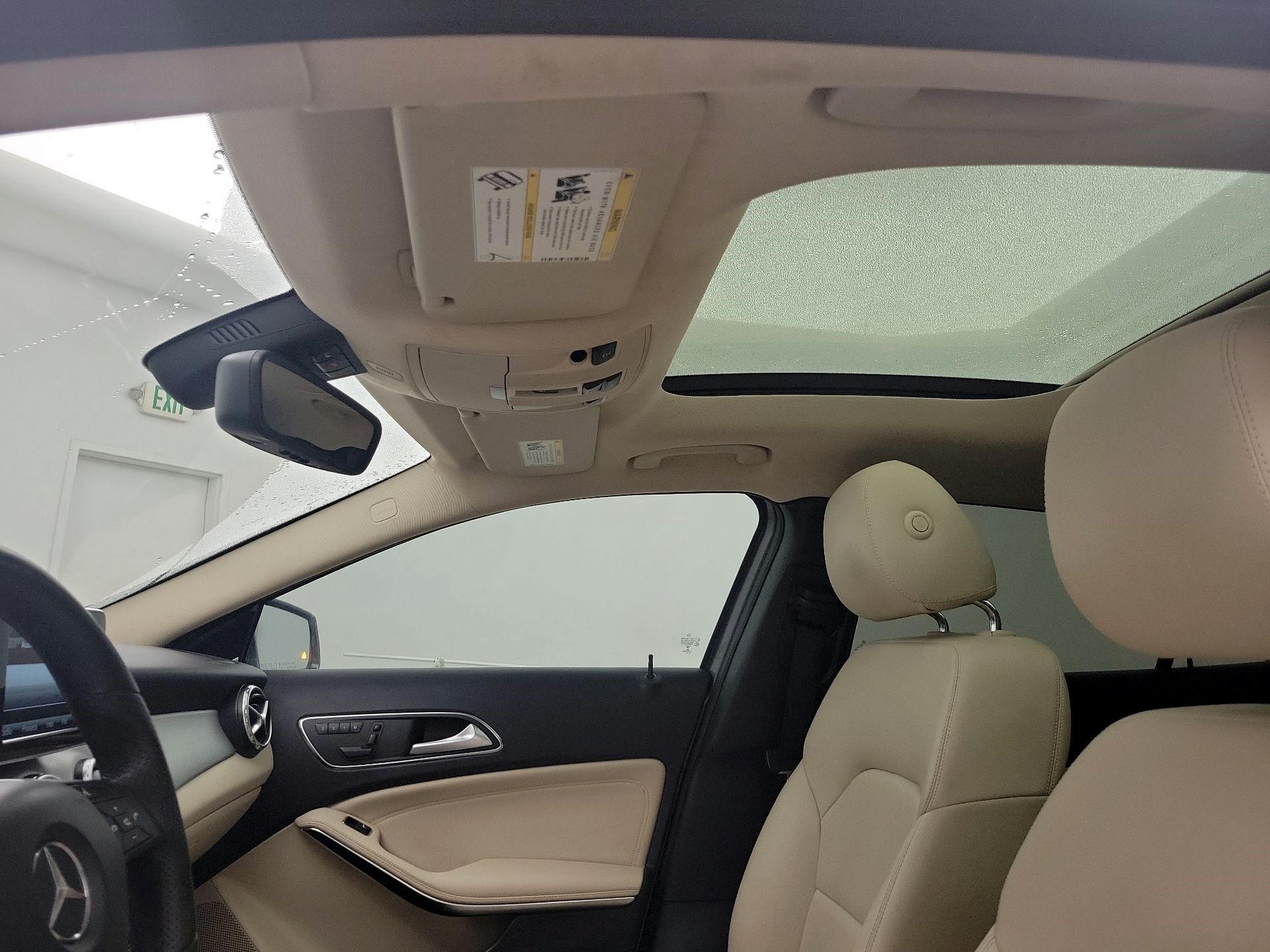 Thumbnail: 2015 Mercedes-Benz GLA - 20