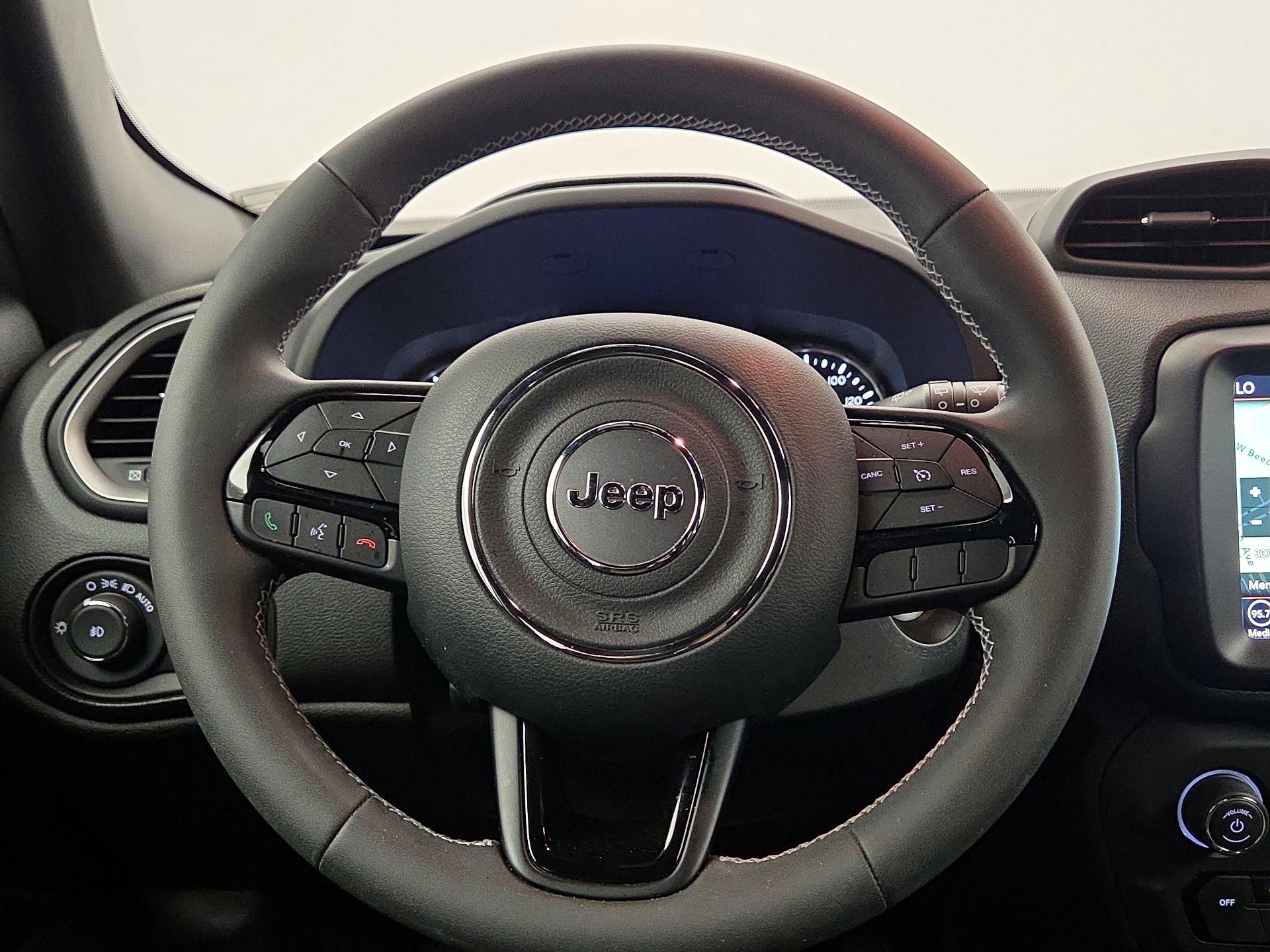 Thumbnail: 2021 Jeep Renegade - 10
