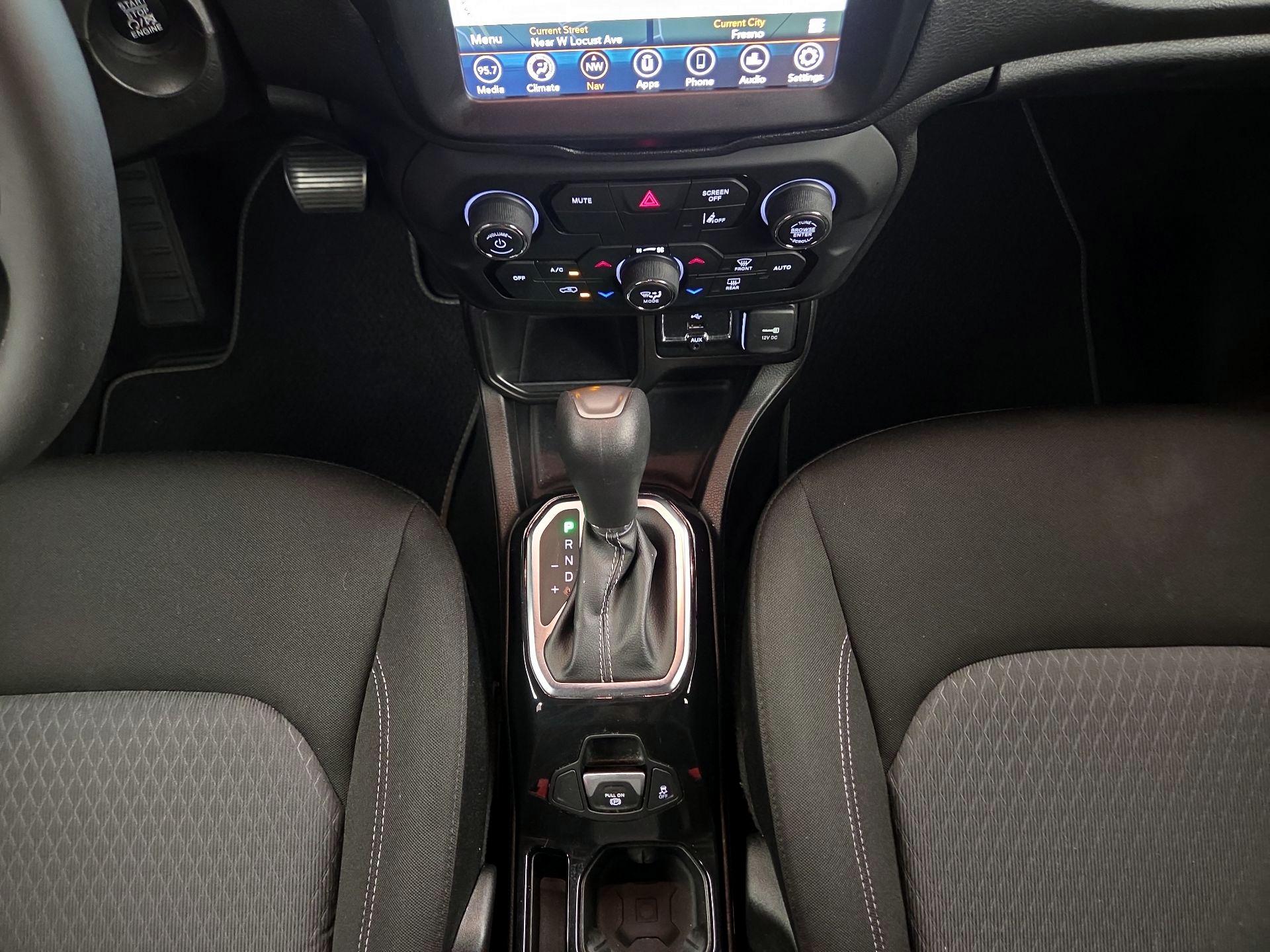 Thumbnail: 2021 Jeep Renegade - 18