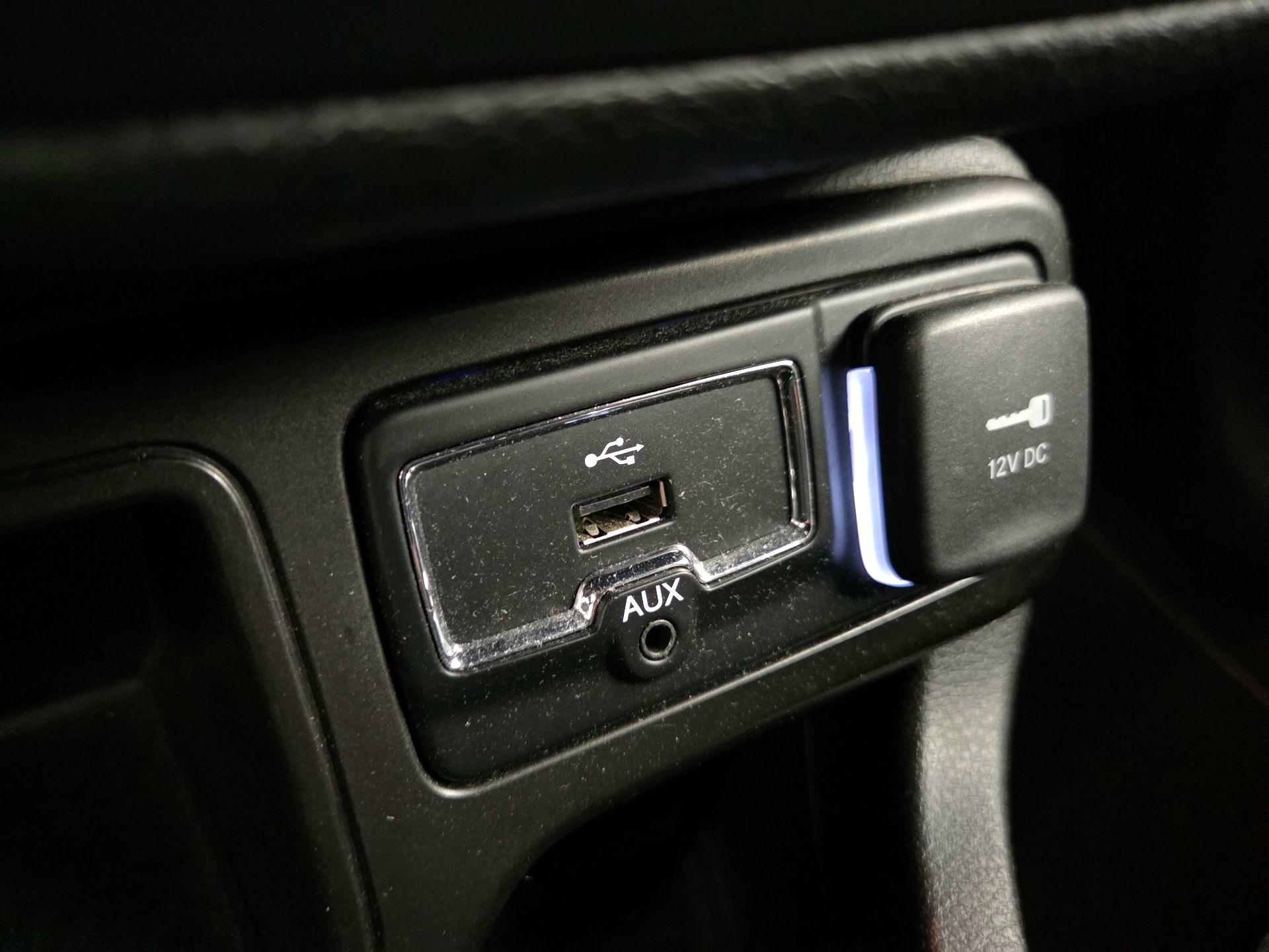 Thumbnail: 2021 Jeep Renegade - 19