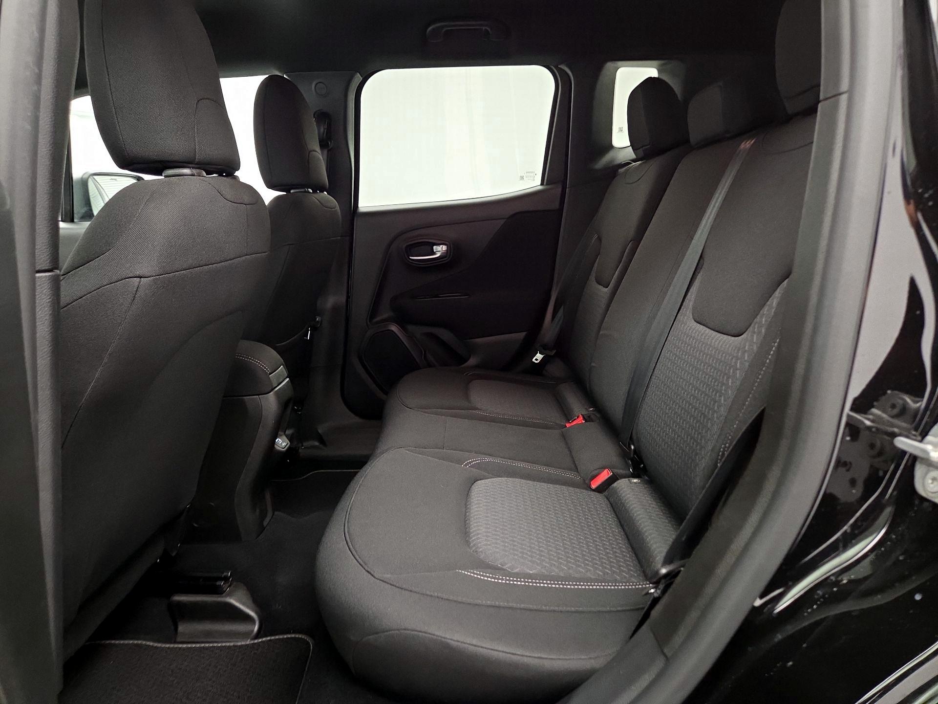 Thumbnail: 2021 Jeep Renegade - 20
