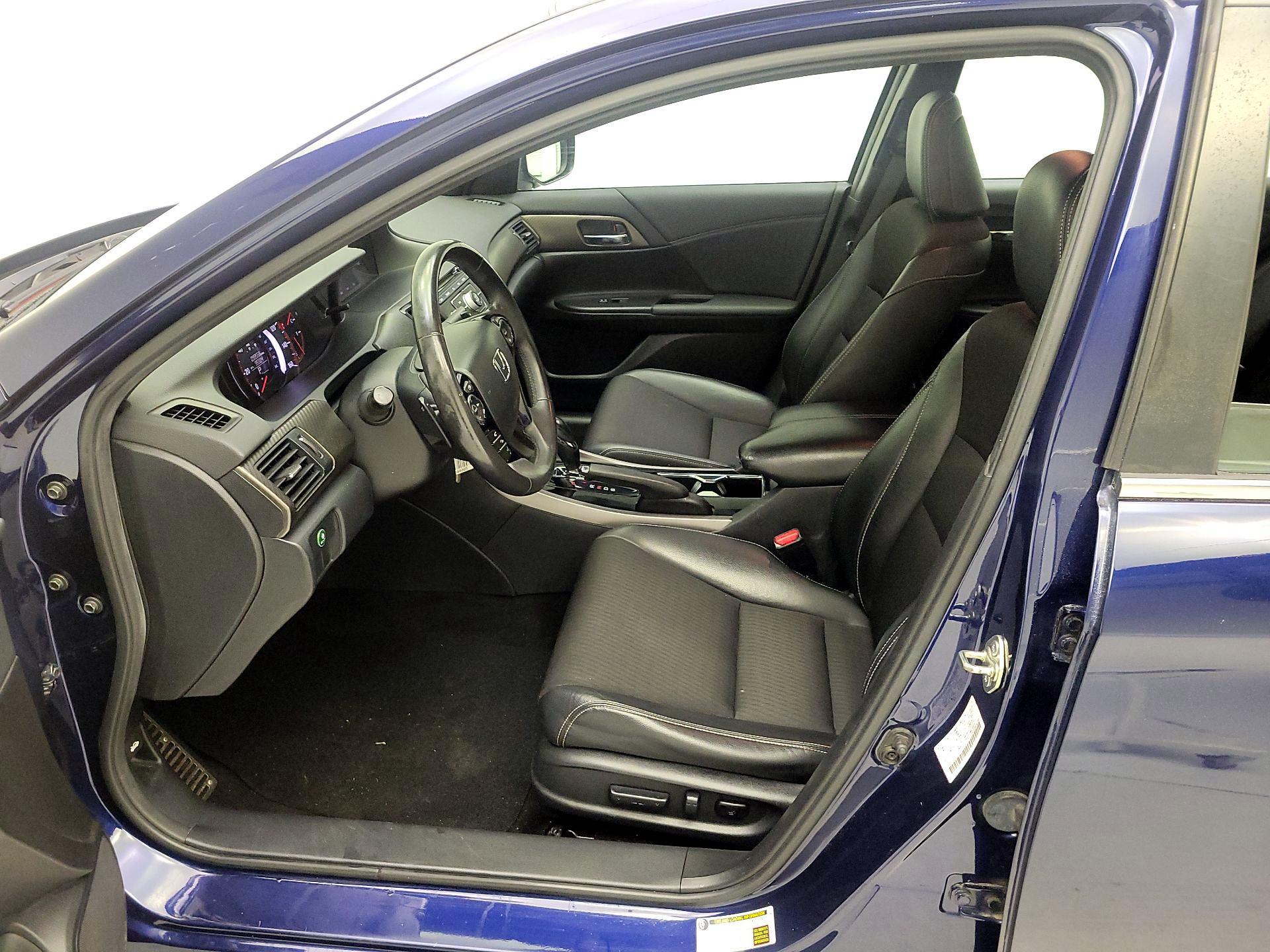 Thumbnail: 2016 Honda Accord - 11