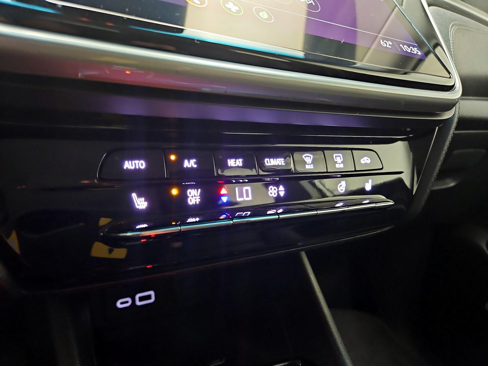 Thumbnail: 2023 Chevrolet Bolt EV - 16