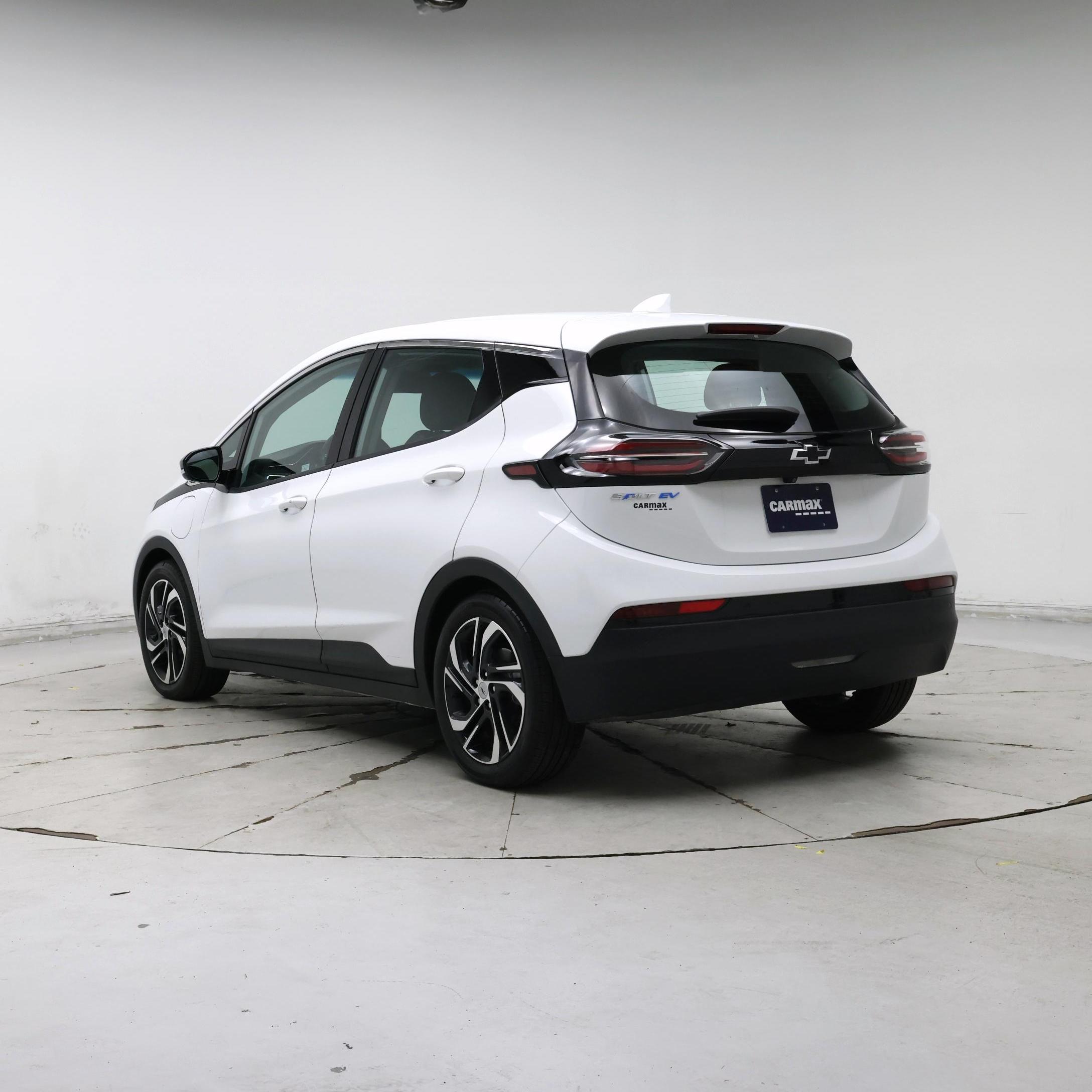 Thumbnail: 2023 Chevrolet Bolt EV - 2