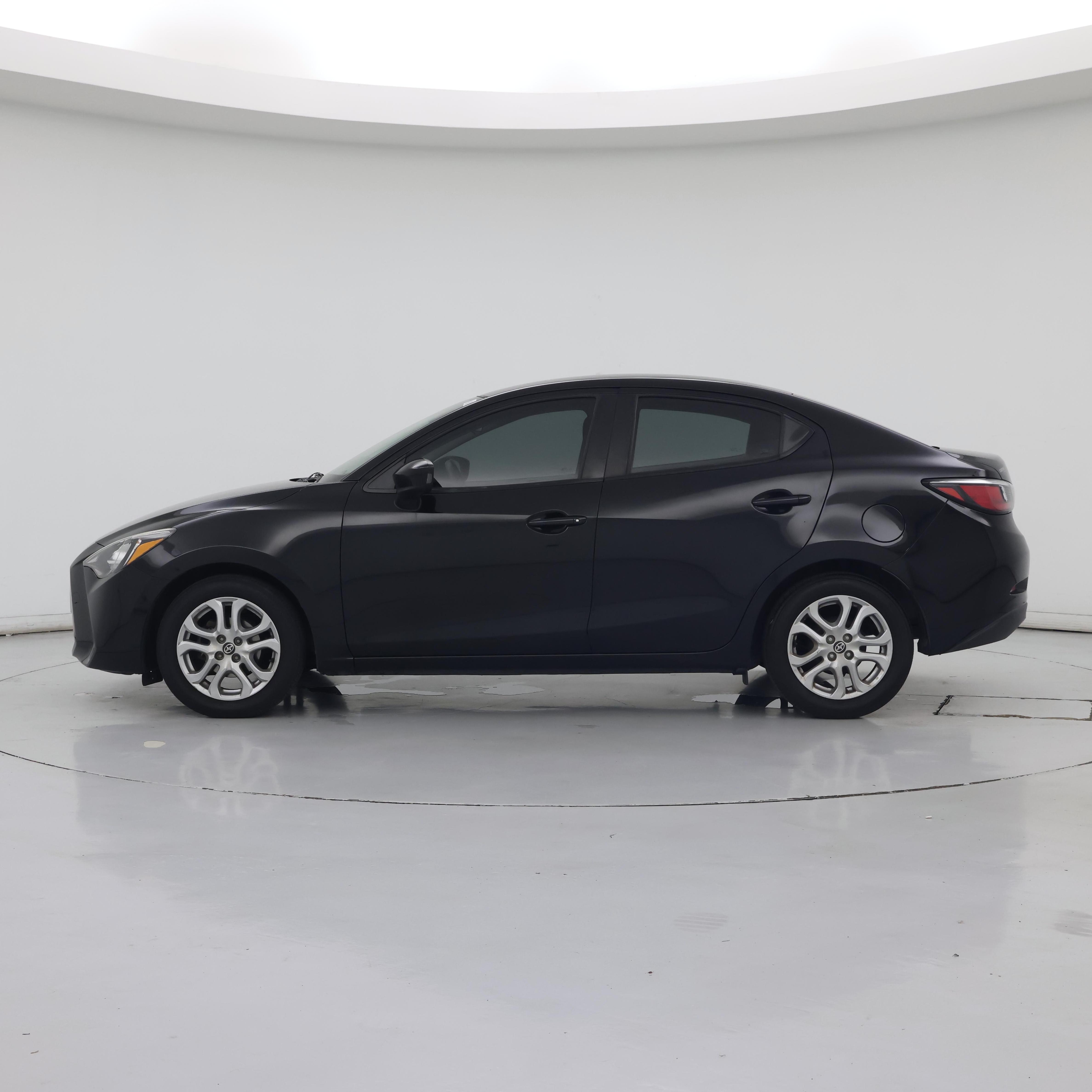 Thumbnail: 2016 Scion iA - 3