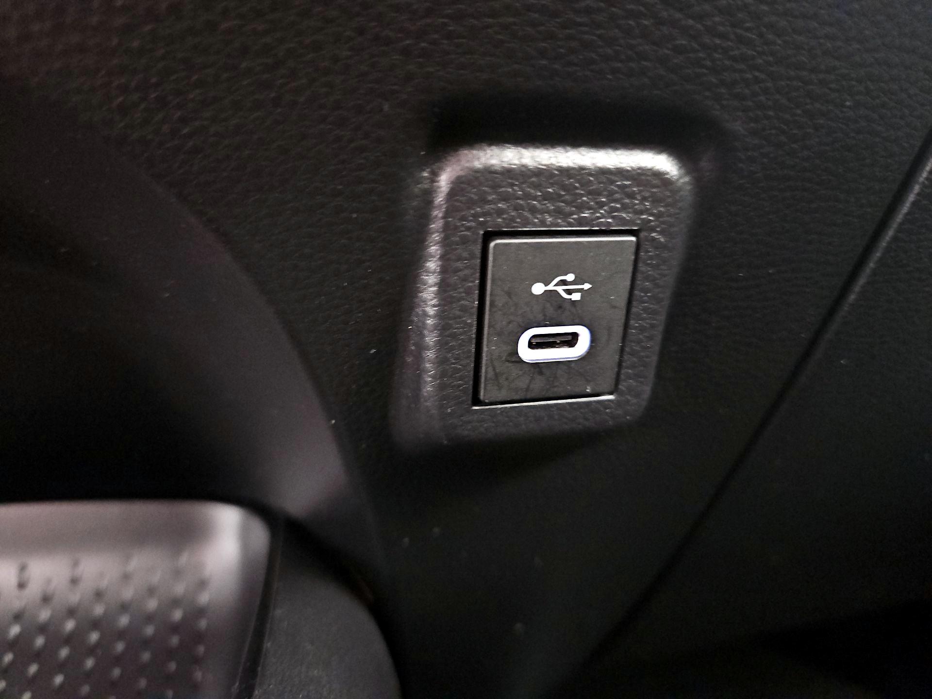 Thumbnail: 2024 Toyota Corolla - 18
