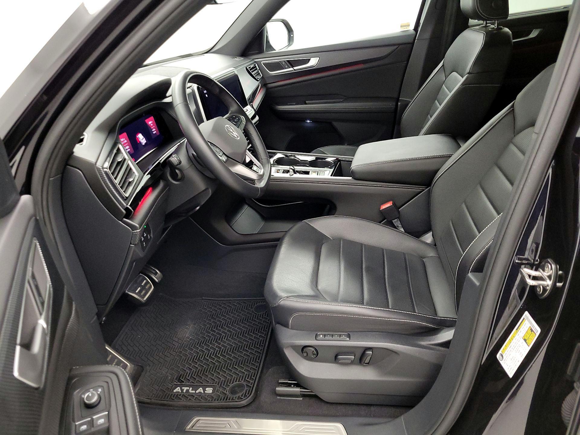 Thumbnail: 2024 Volkswagen Atlas - 11
