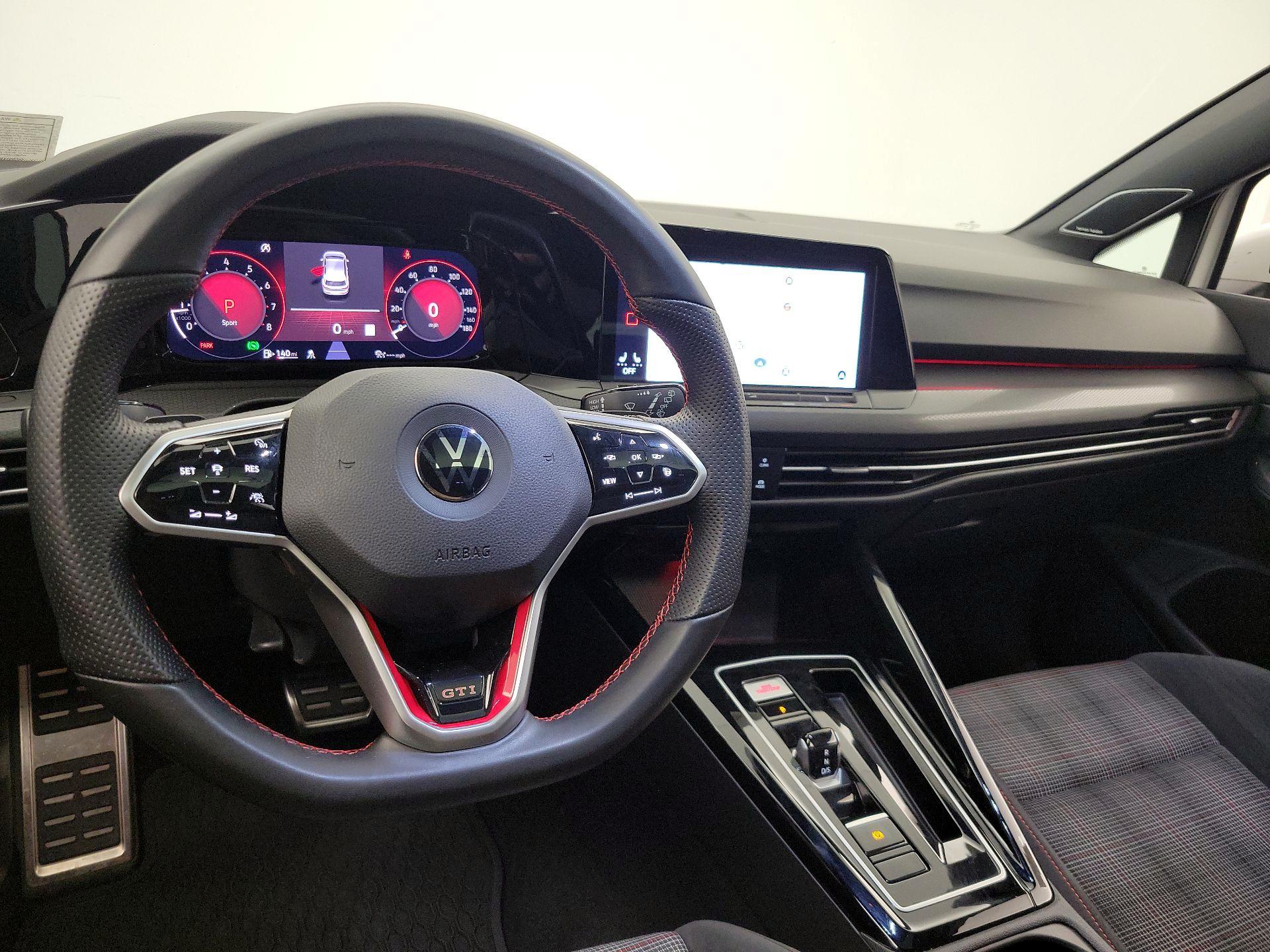 Thumbnail: 2023 Volkswagen Golf - 9