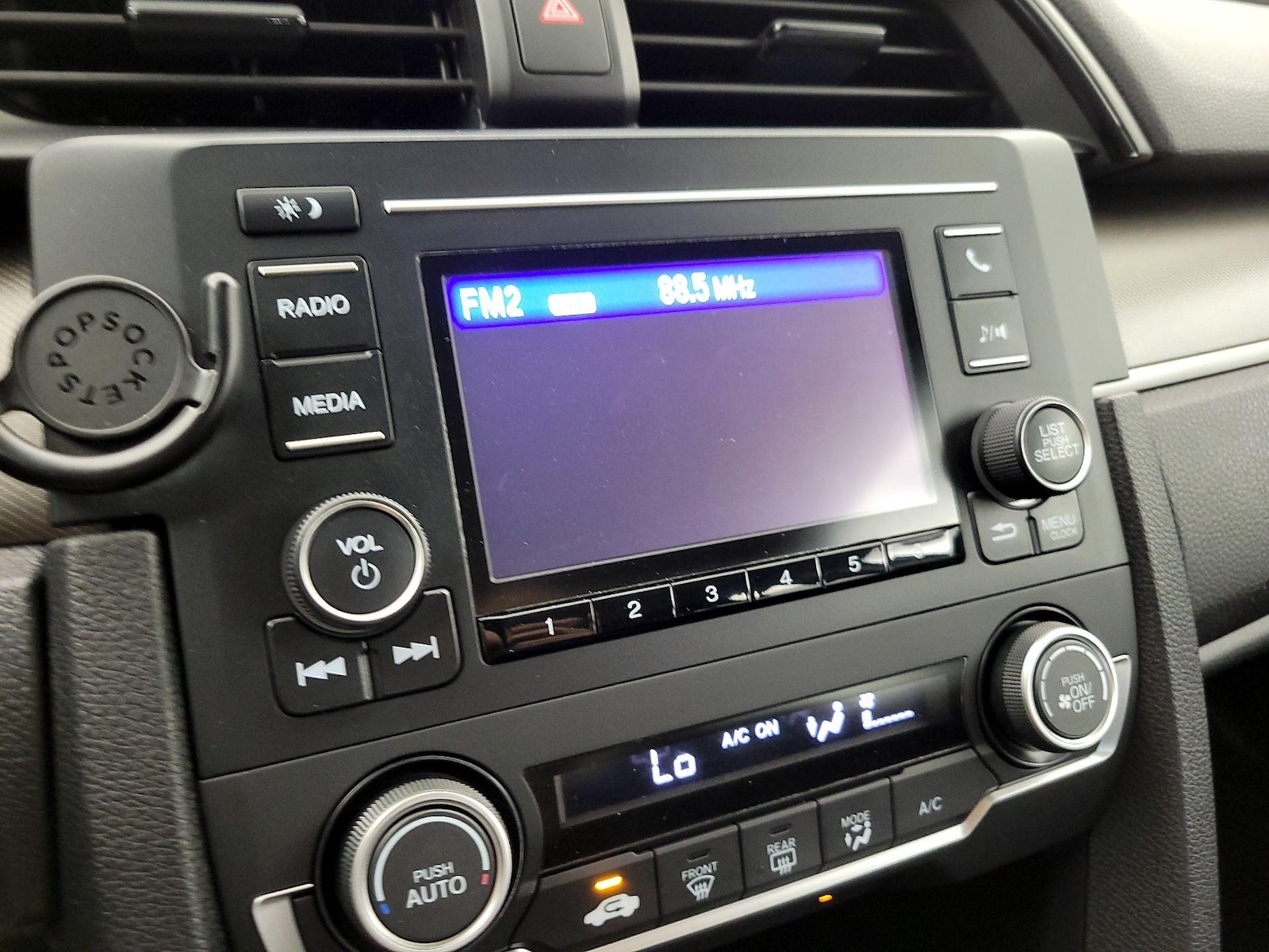 2019 Honda Civic LX - Photo 16