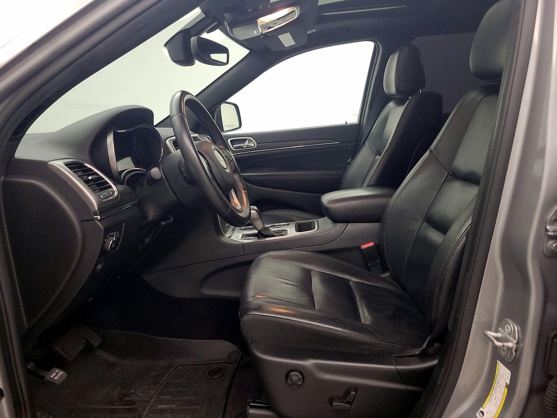 Thumbnail: 2018 Jeep Grand Cherokee - 11