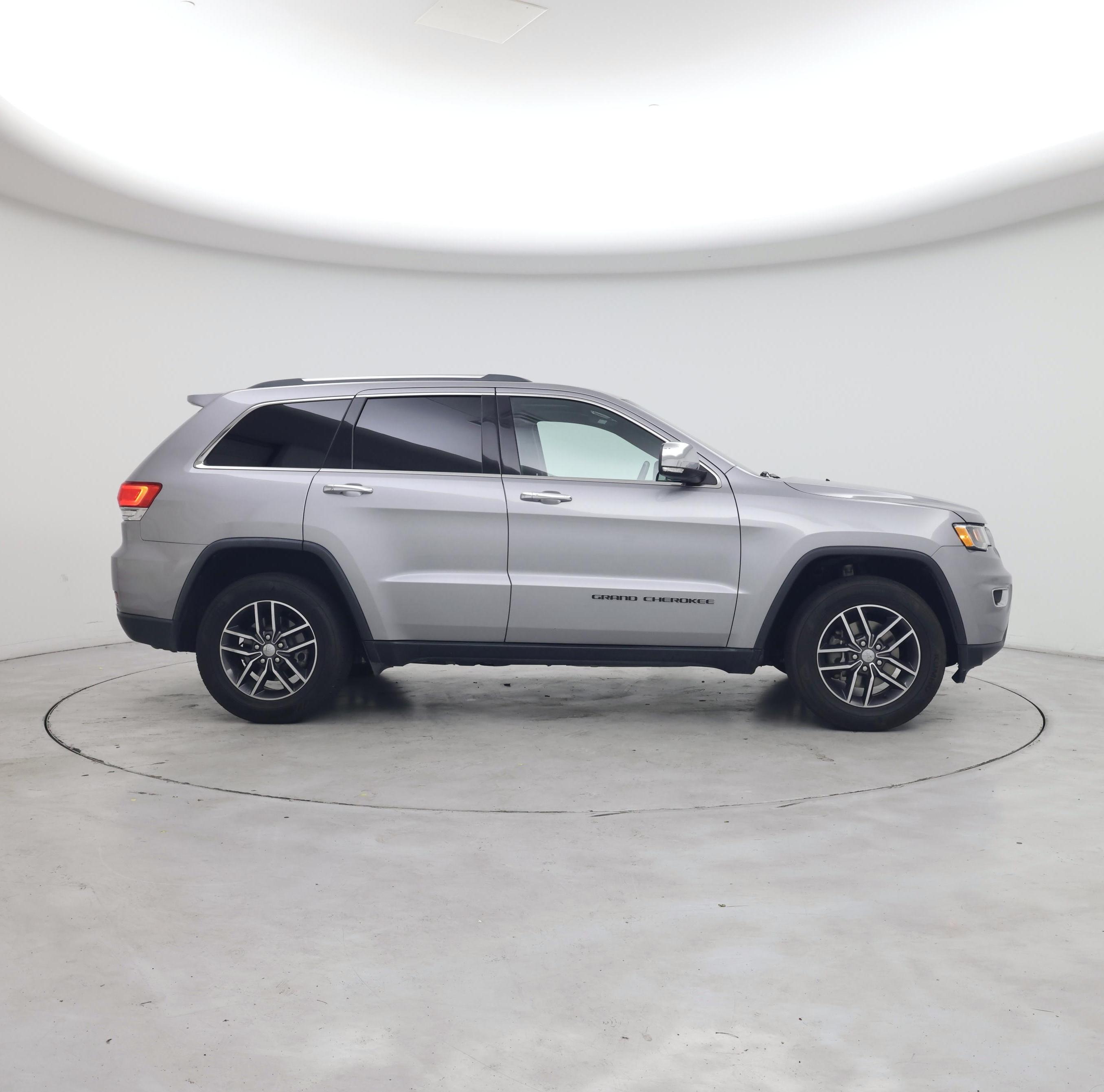 Thumbnail: 2018 Jeep Grand Cherokee - 7