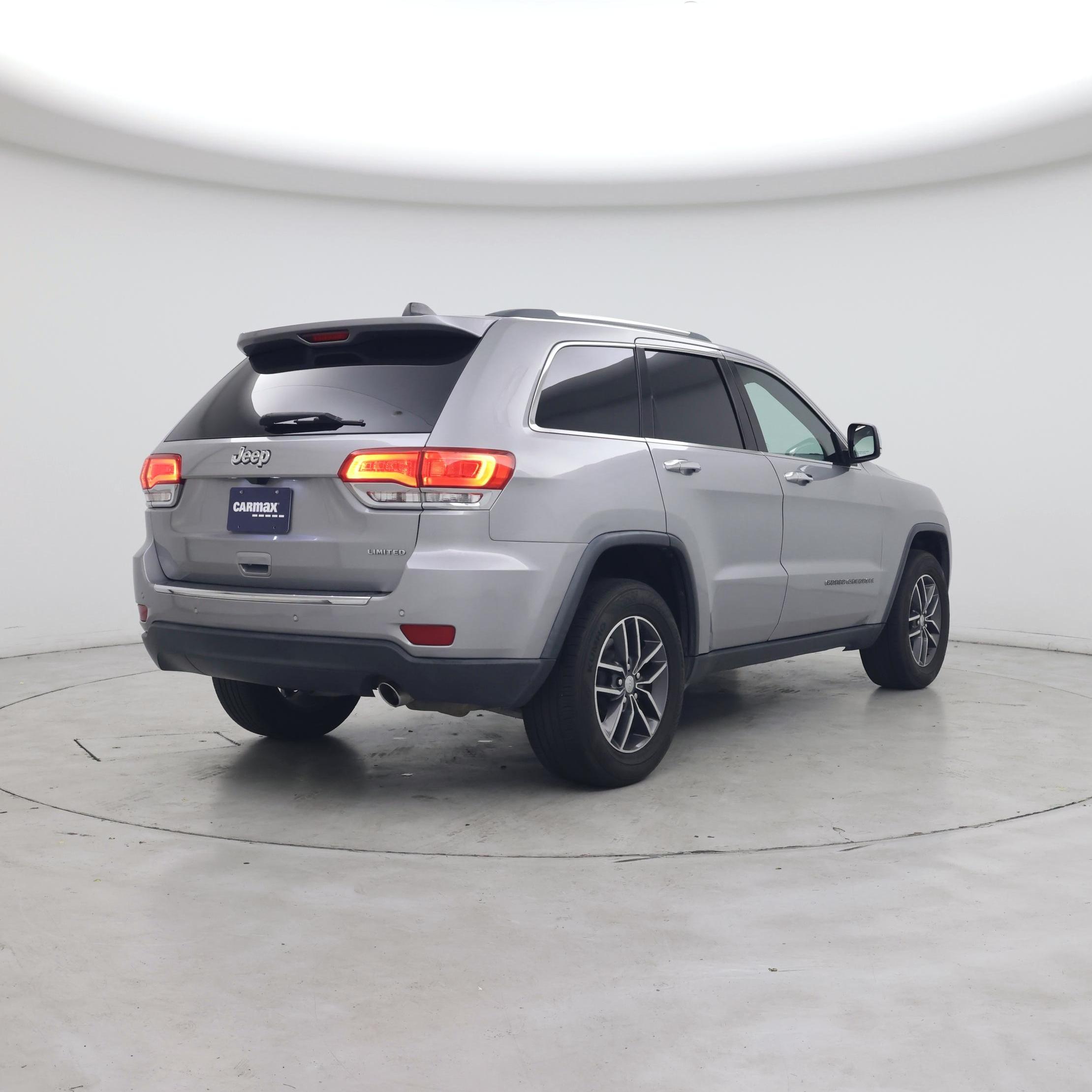 Thumbnail: 2018 Jeep Grand Cherokee - 8