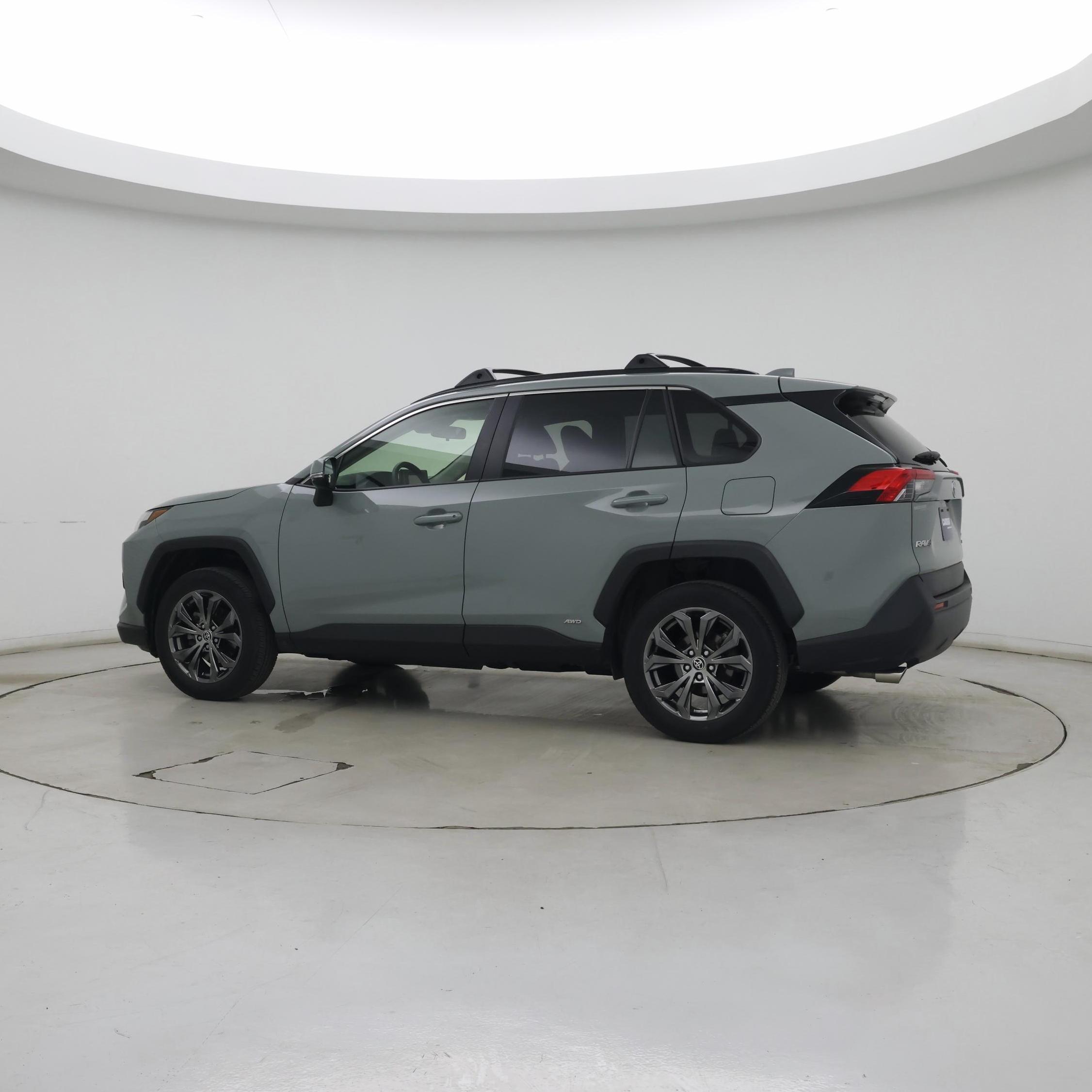 Thumbnail: 2022 Toyota RAV4 - 3