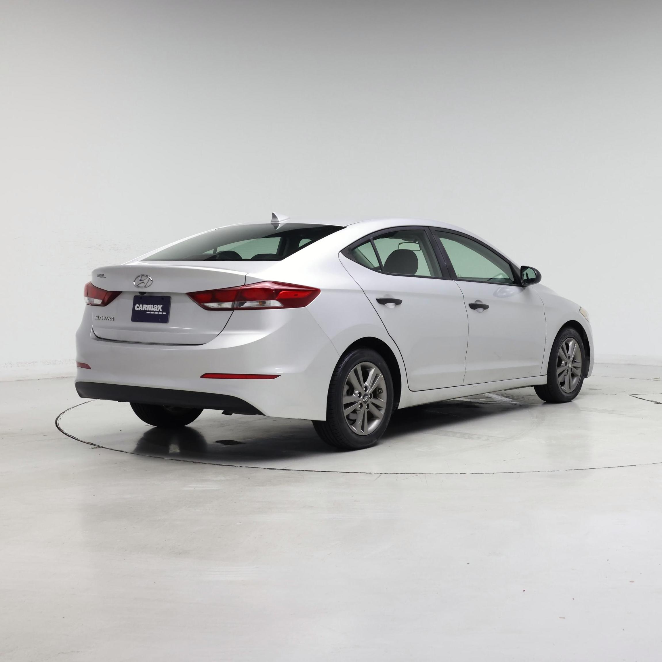 Thumbnail: 2018 Hyundai Elantra - 8