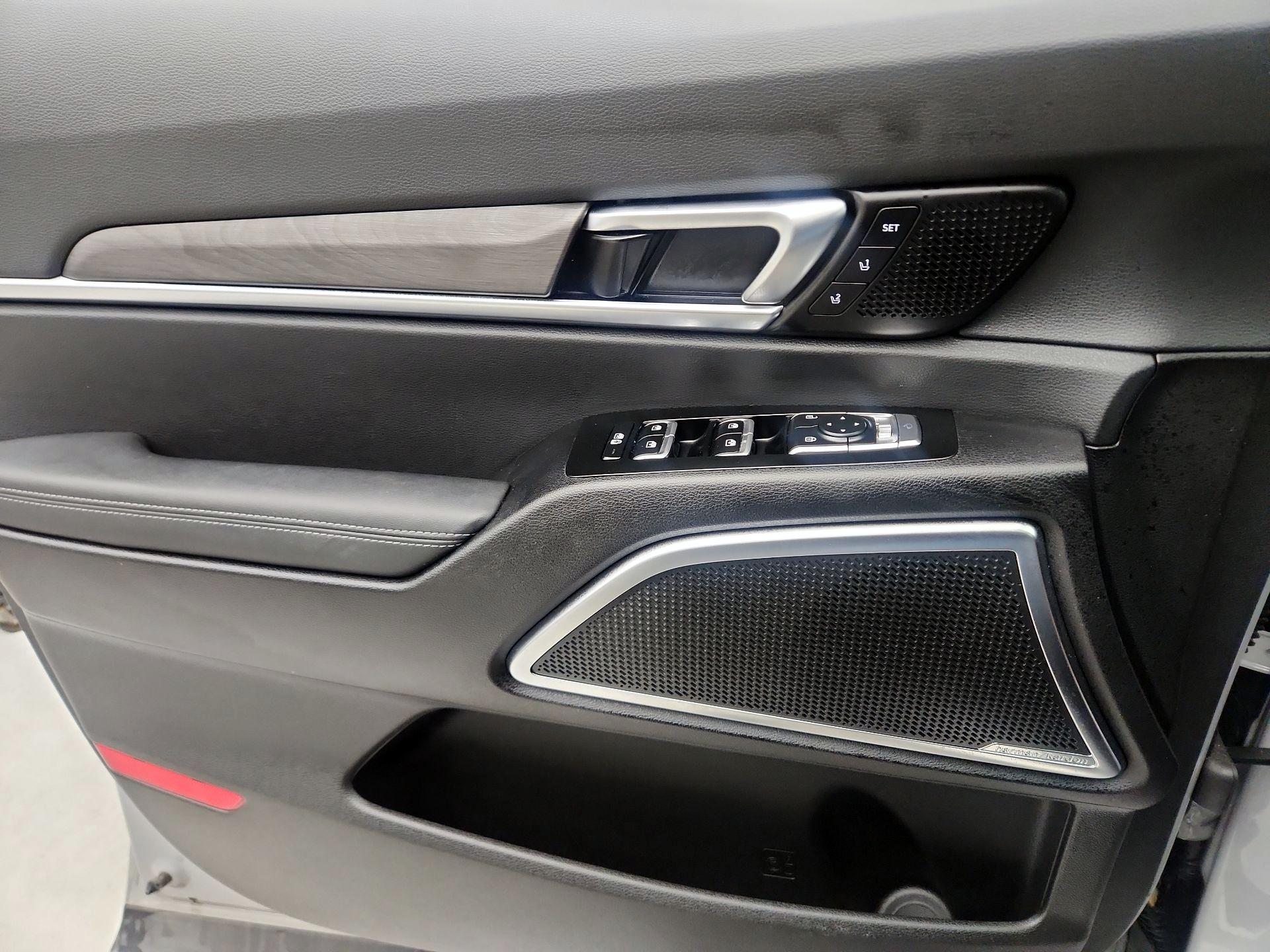 Thumbnail: 2023 Kia Telluride - 12