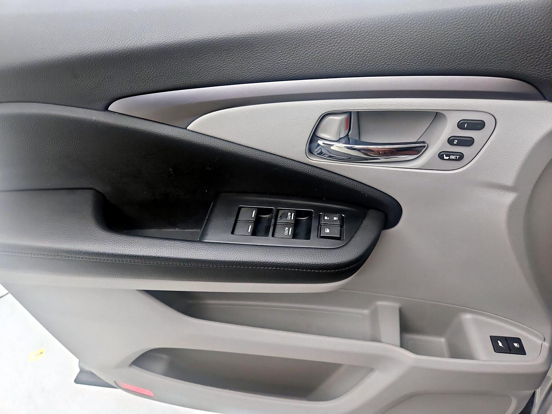 Thumbnail: 2021 Honda Pilot - 12