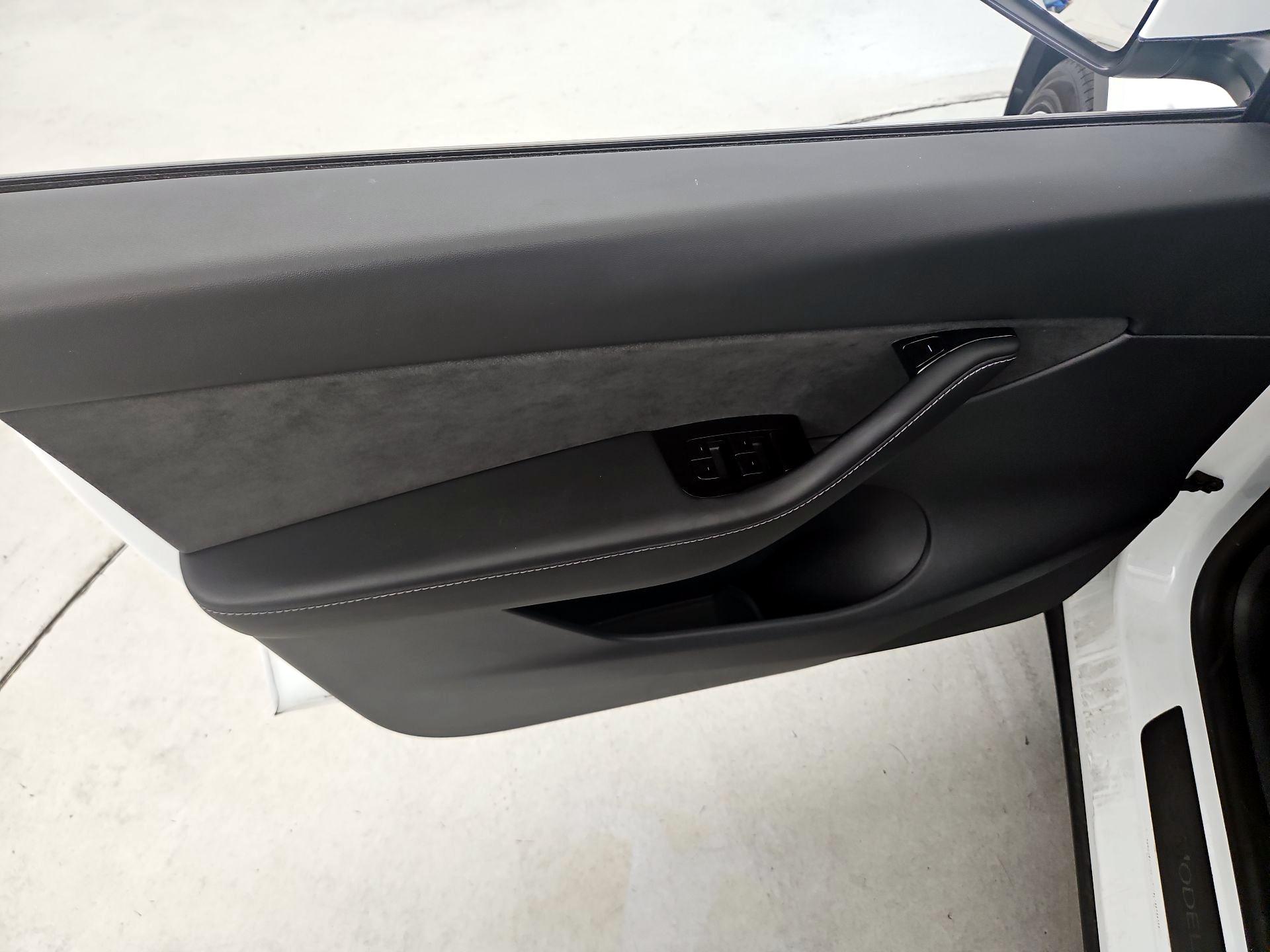 Thumbnail: 2020 Tesla Model Y - 12