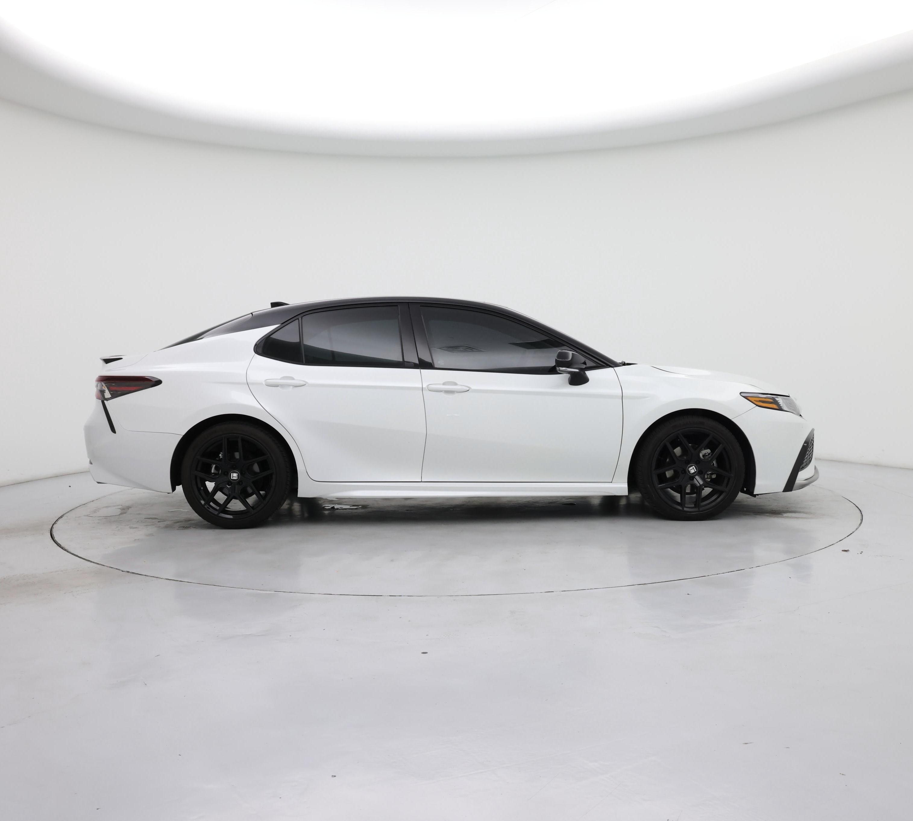 Thumbnail: 2023 Toyota Camry - 7