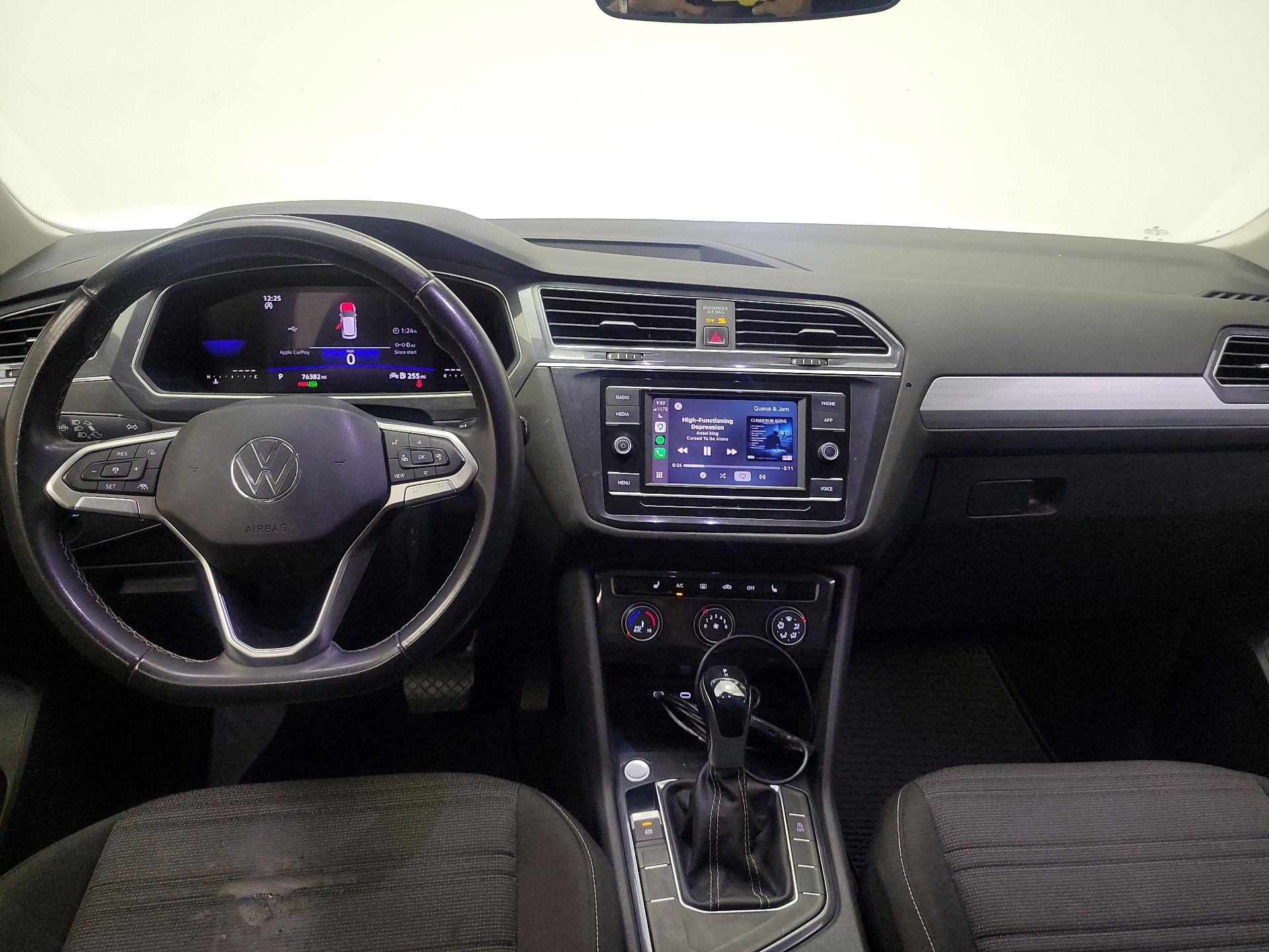 Thumbnail: 2023 Volkswagen Tiguan - 9