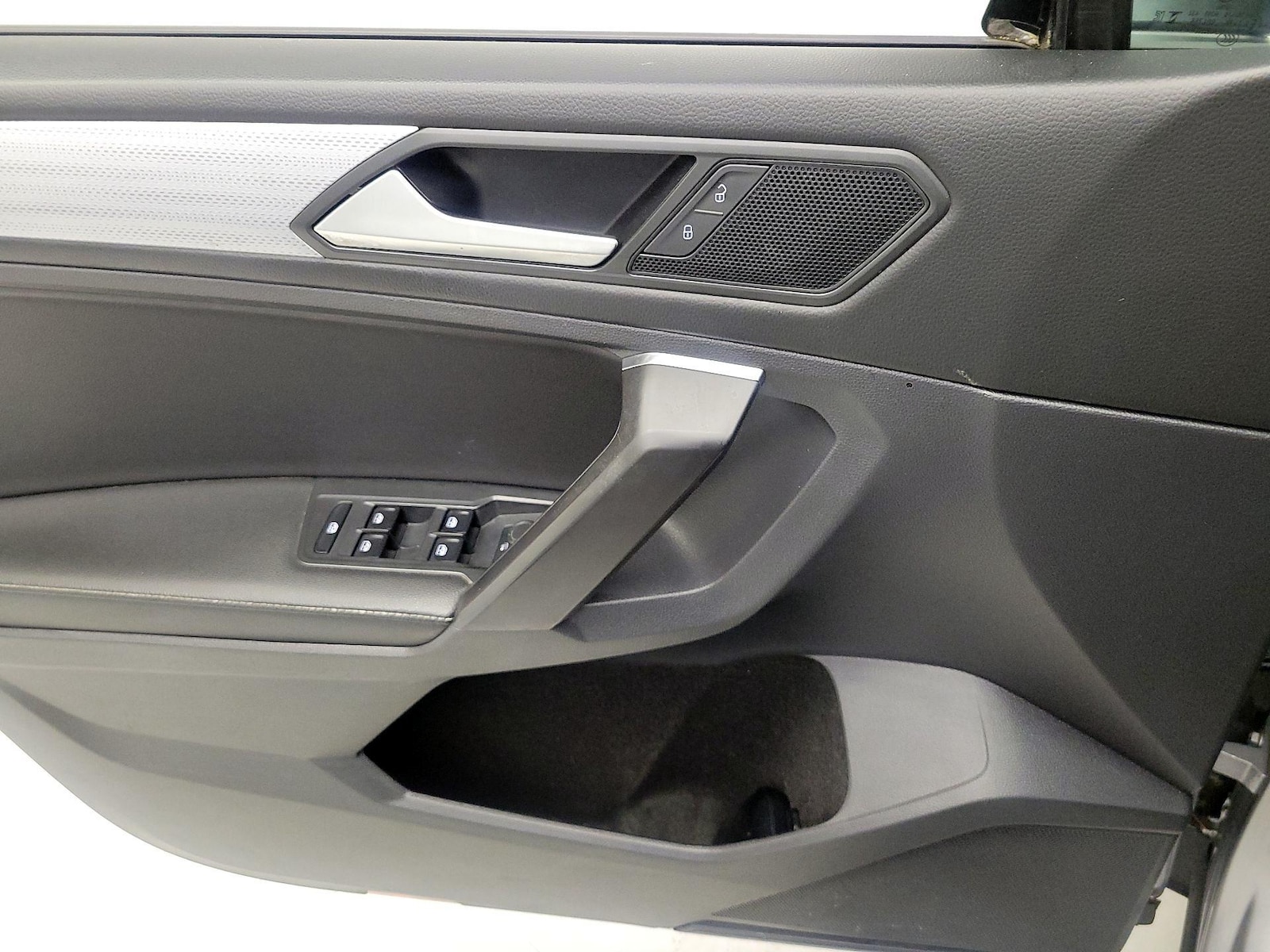 2023 Volkswagen Tiguan S - Photo 13