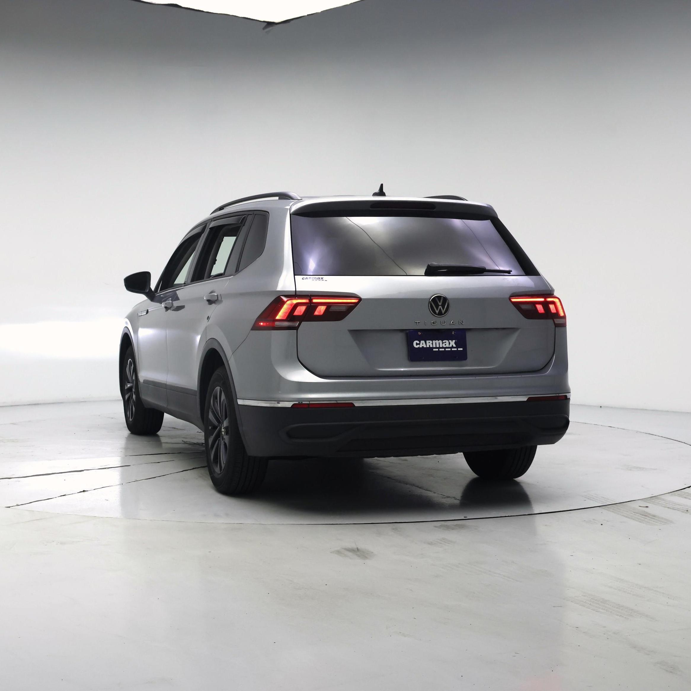 Thumbnail: 2023 Volkswagen Tiguan - 6