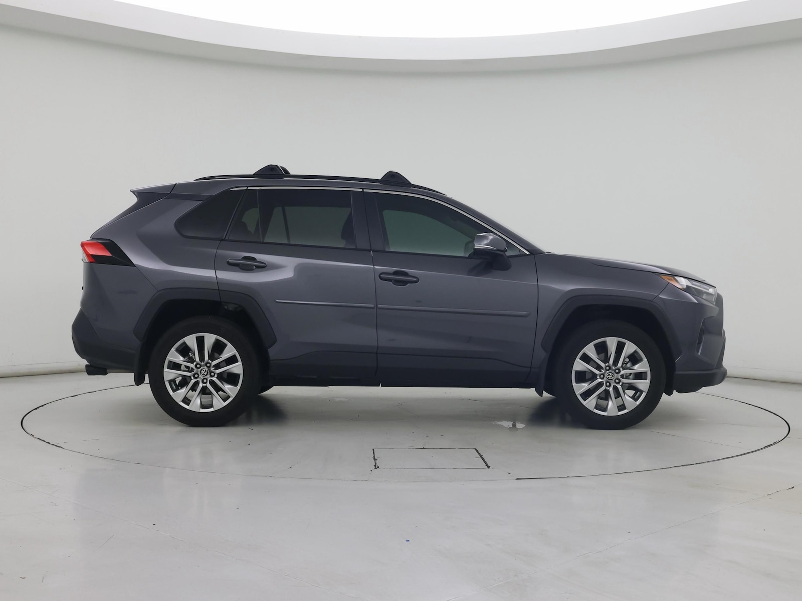 2025 Toyota RAV4 XLE Premium - Photo 8