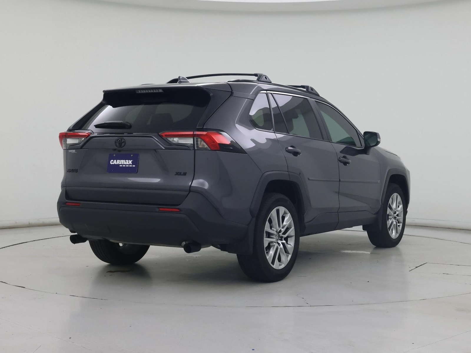 2025 Toyota RAV4 XLE Premium - Photo 9