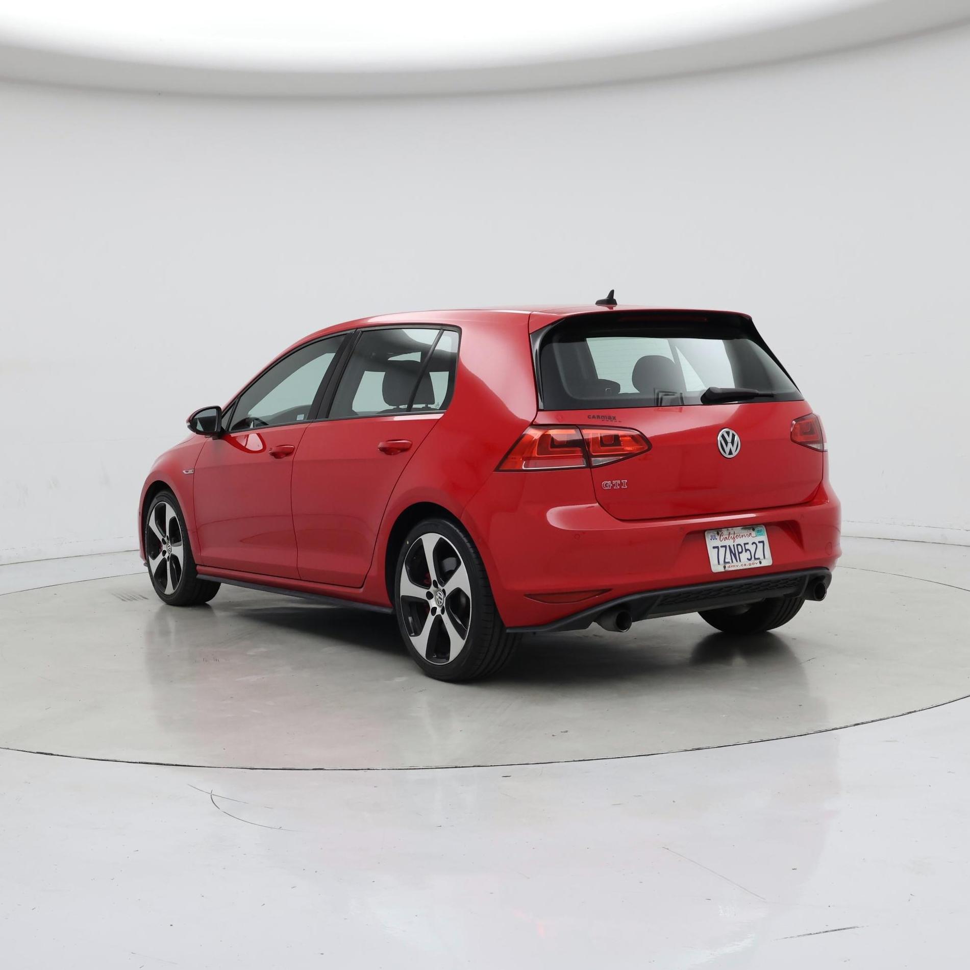 Thumbnail: 2017 Volkswagen Golf - 2