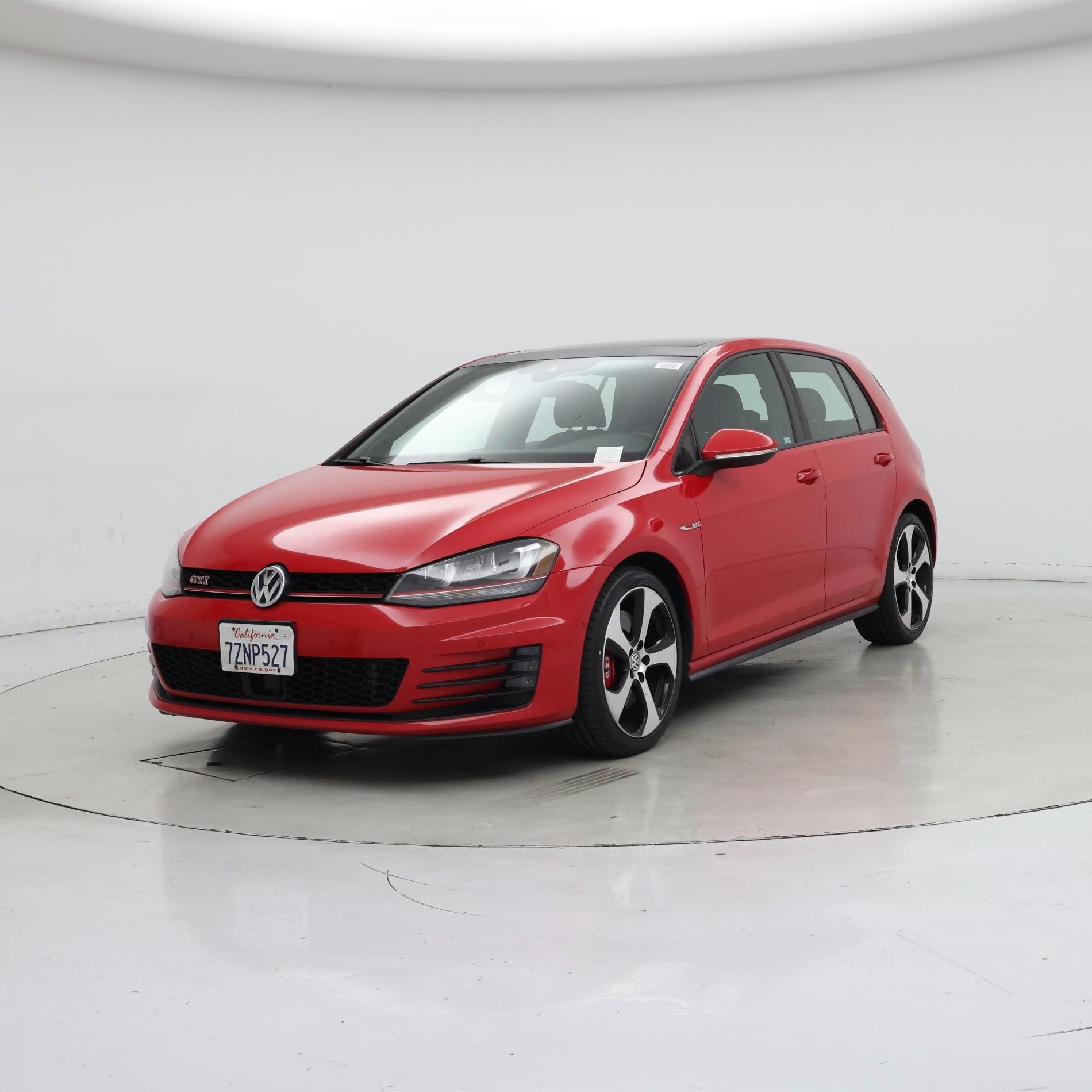 Thumbnail: 2017 Volkswagen Golf - 4
