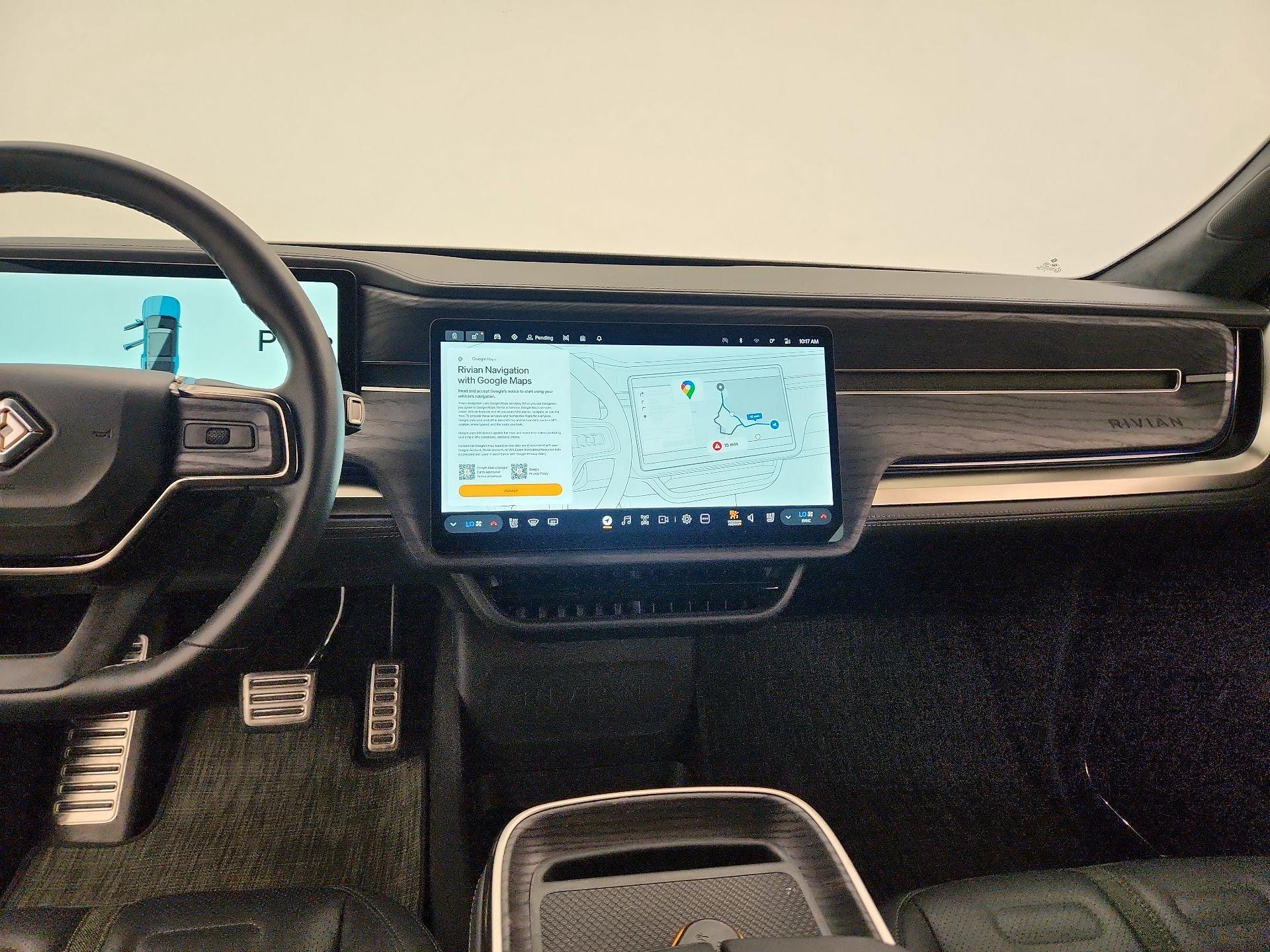 Thumbnail: 2023 Rivian R1S - 9