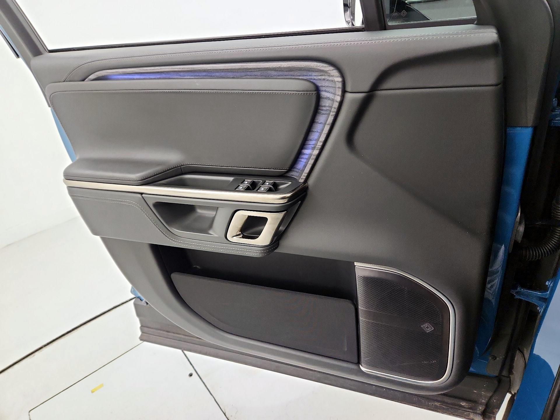 Thumbnail: 2023 Rivian R1S - 12