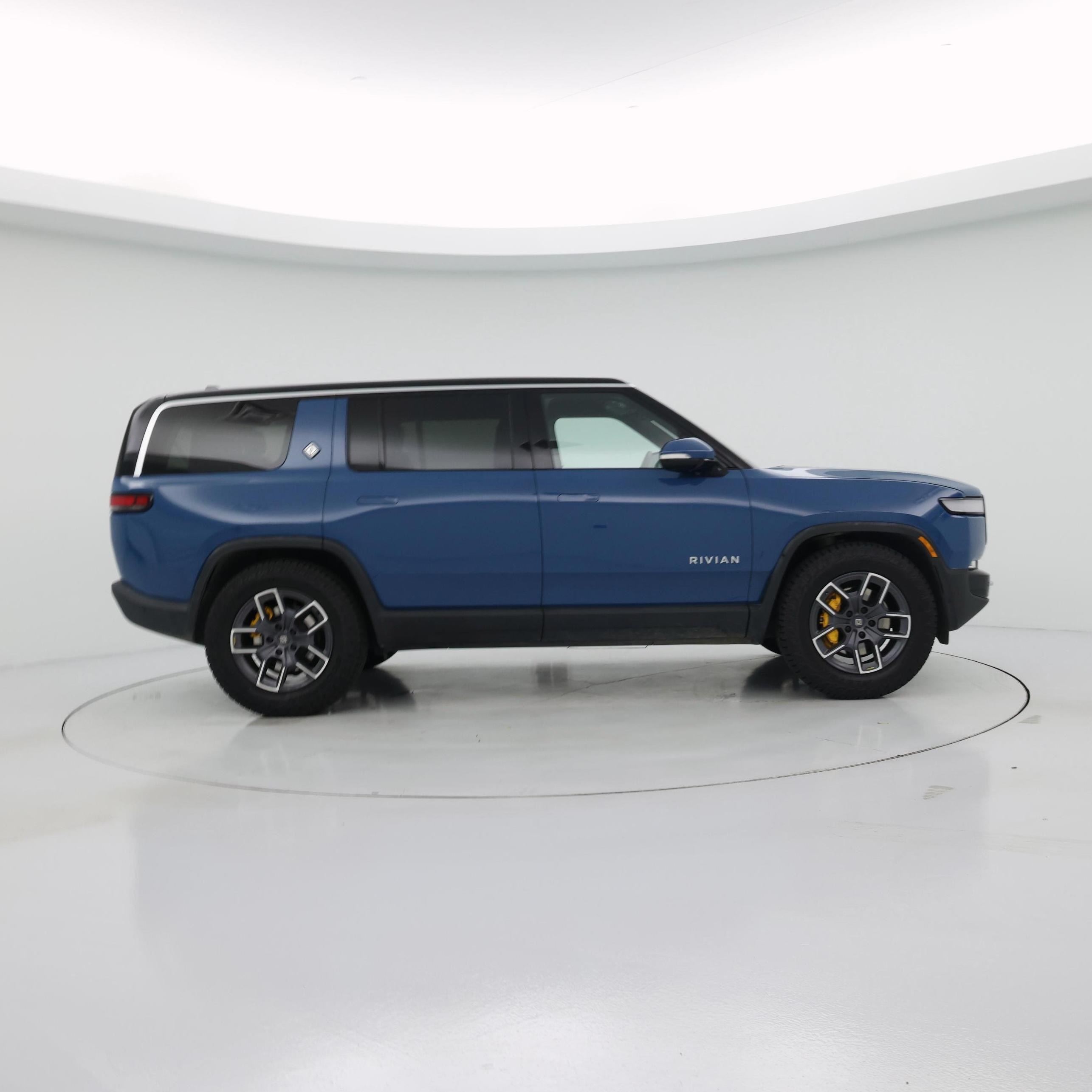 Thumbnail: 2023 Rivian R1S - 7