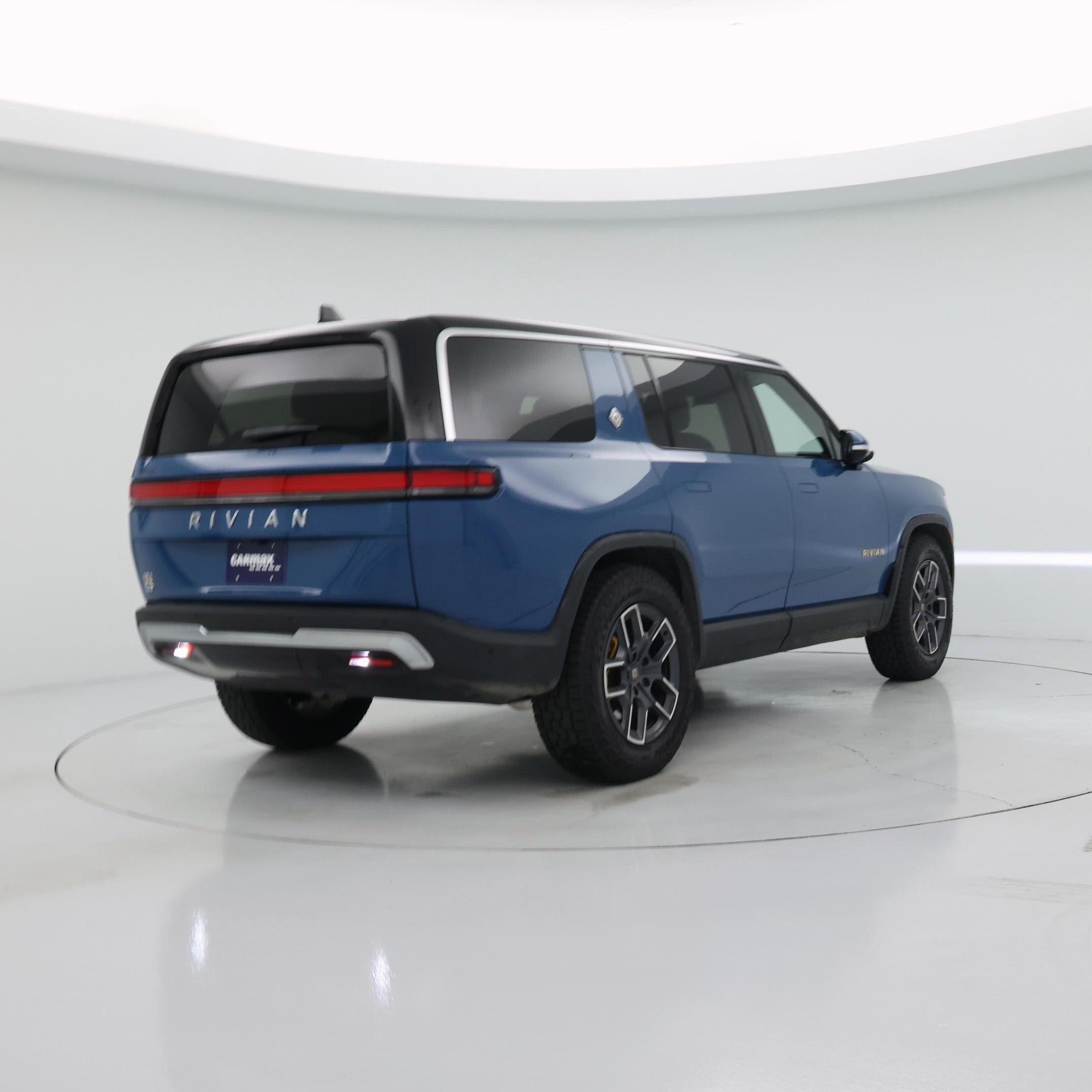 Thumbnail: 2023 Rivian R1S - 8
